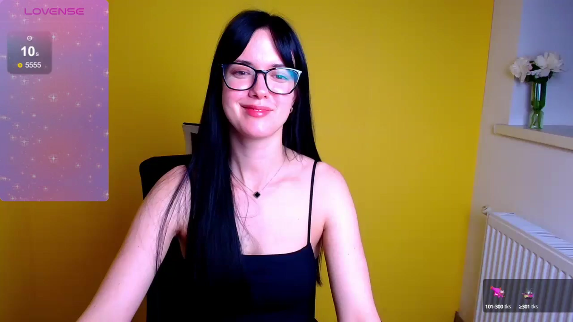 Gallery image thumbnail from Black_Red's myfreecams stream on, 05/31/2024, 15:09 image 18 of 20