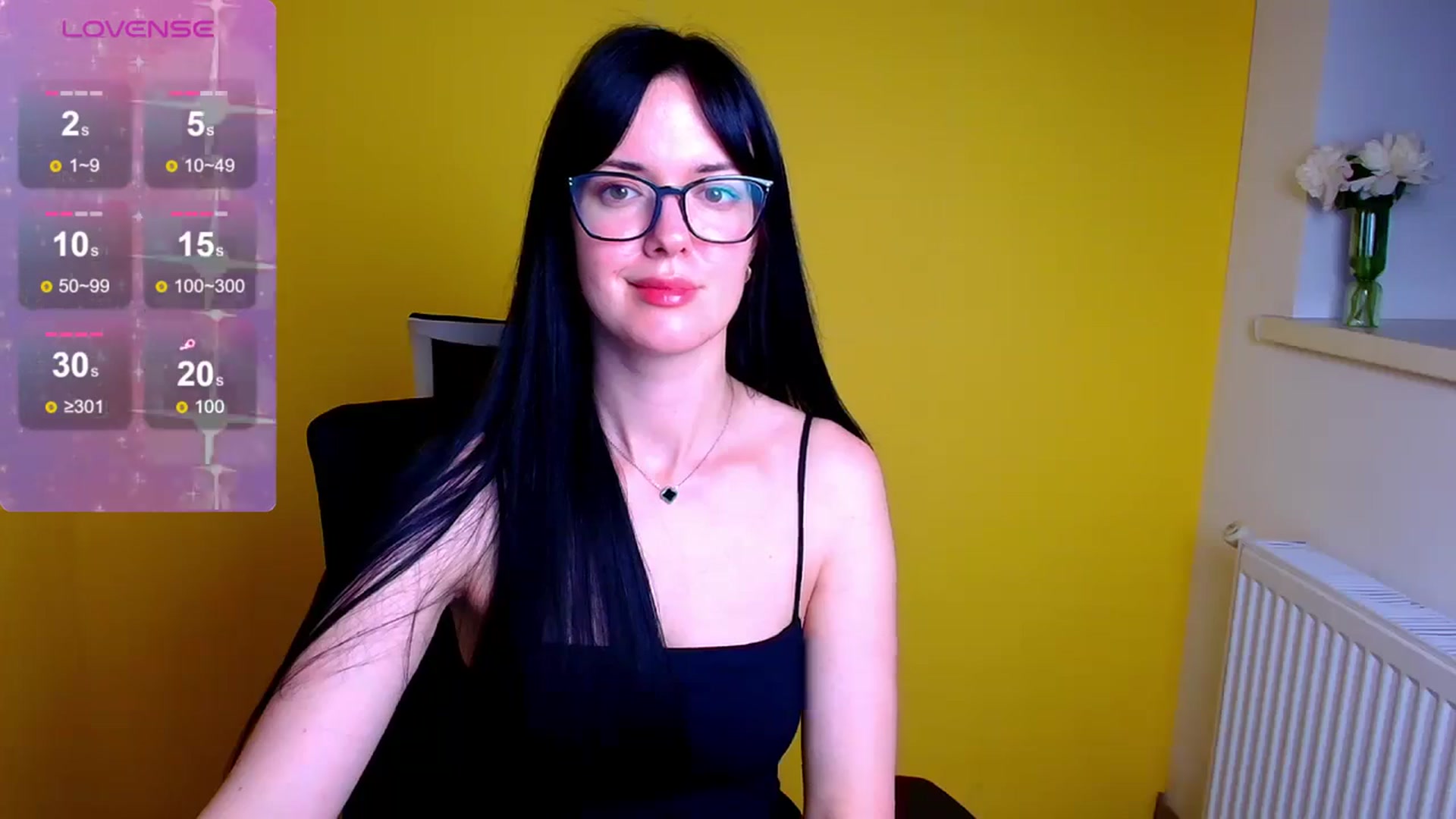 Gallery image thumbnail from Black_Red's myfreecams stream on, 05/31/2024, 15:09 image 12 of 20
