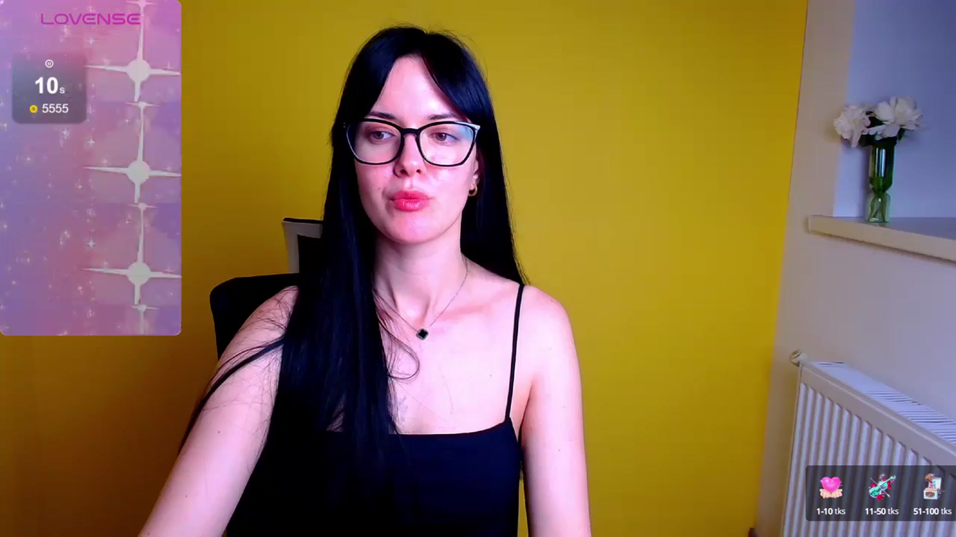 Gallery image thumbnail from Black_Red's myfreecams stream on, 05/31/2024, 15:09 image 3 of 20