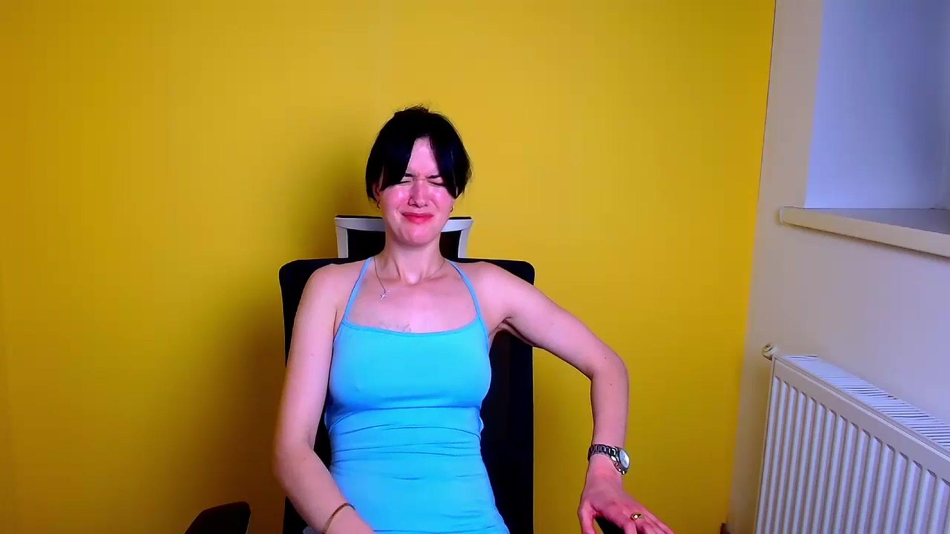 Gallery image thumbnail from Black_Red's myfreecams stream on, 06/06/2024, 10:33 image 9 of 20
