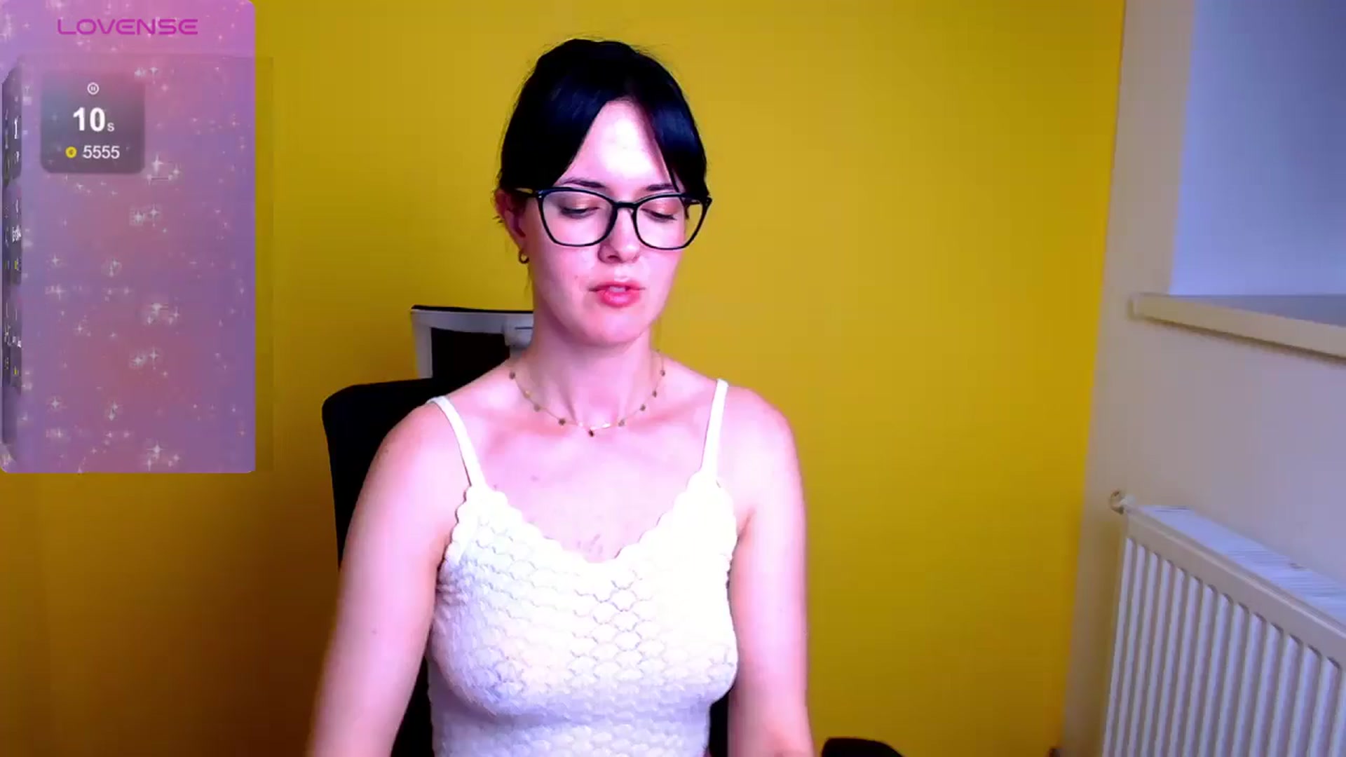 Gallery image thumbnail from Black_Red's myfreecams stream on, 06/08/2024, 10:09 image 7 of 20