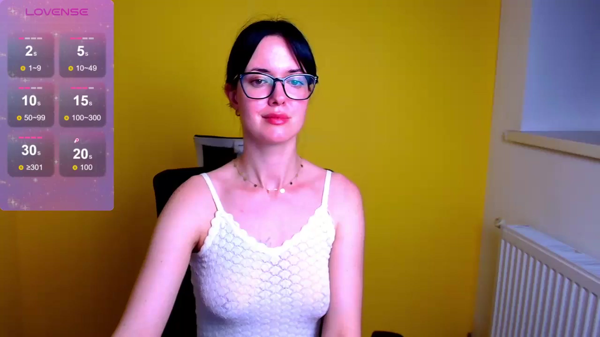 Gallery image thumbnail from Black_Red's myfreecams stream on, 06/08/2024, 10:09 image 11 of 20