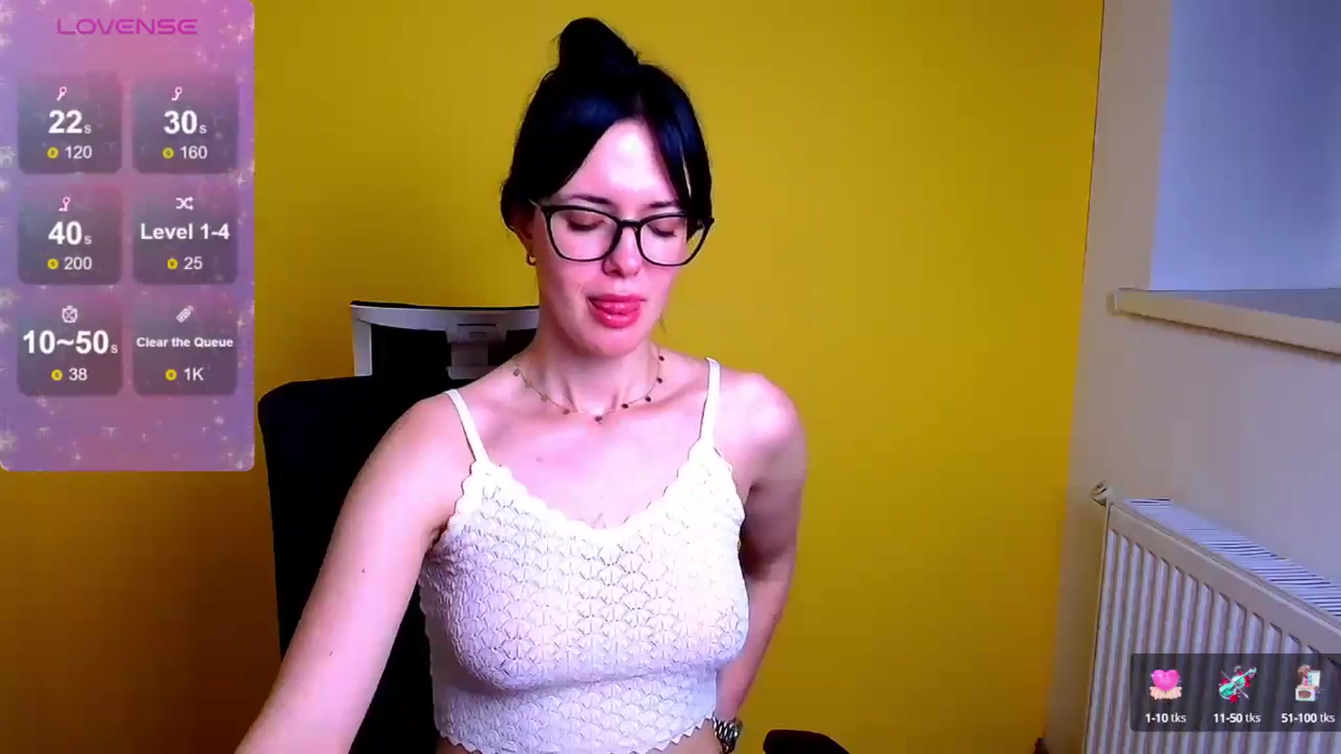Gallery image thumbnail from Black_Red's myfreecams stream on, 06/08/2024, 10:54 image 18 of 20
