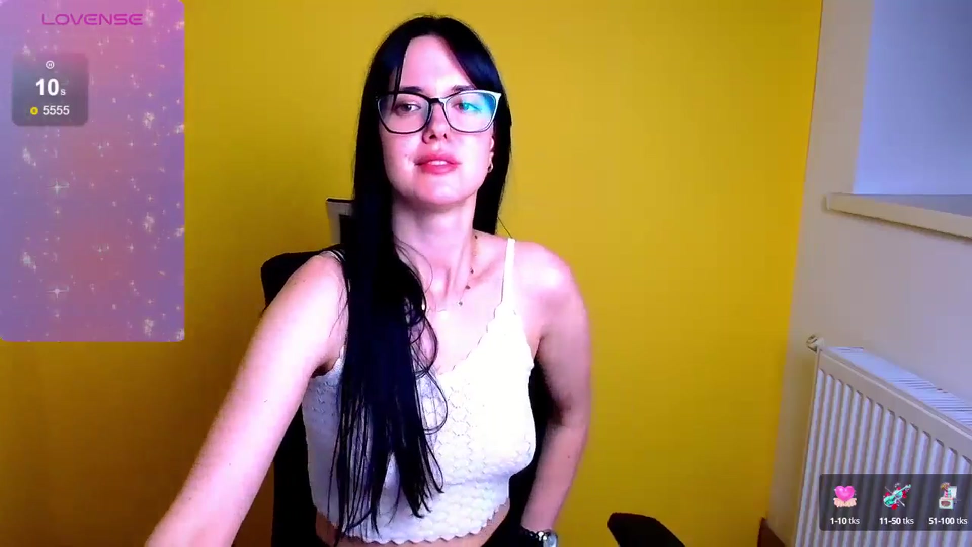 Gallery image thumbnail from Black_Red's myfreecams stream on, 06/08/2024, 12:23 image 9 of 20