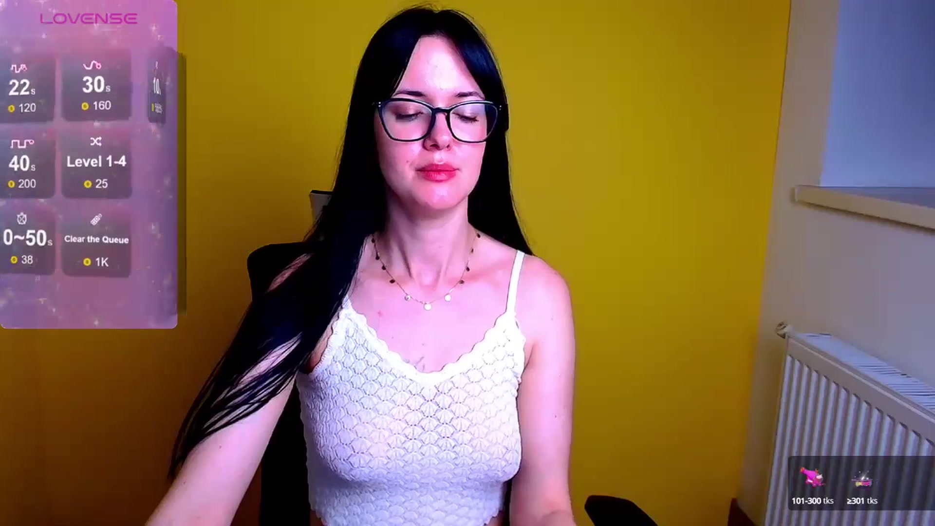 Gallery image thumbnail from Black_Red's myfreecams stream on, 06/08/2024, 12:23 image 14 of 20