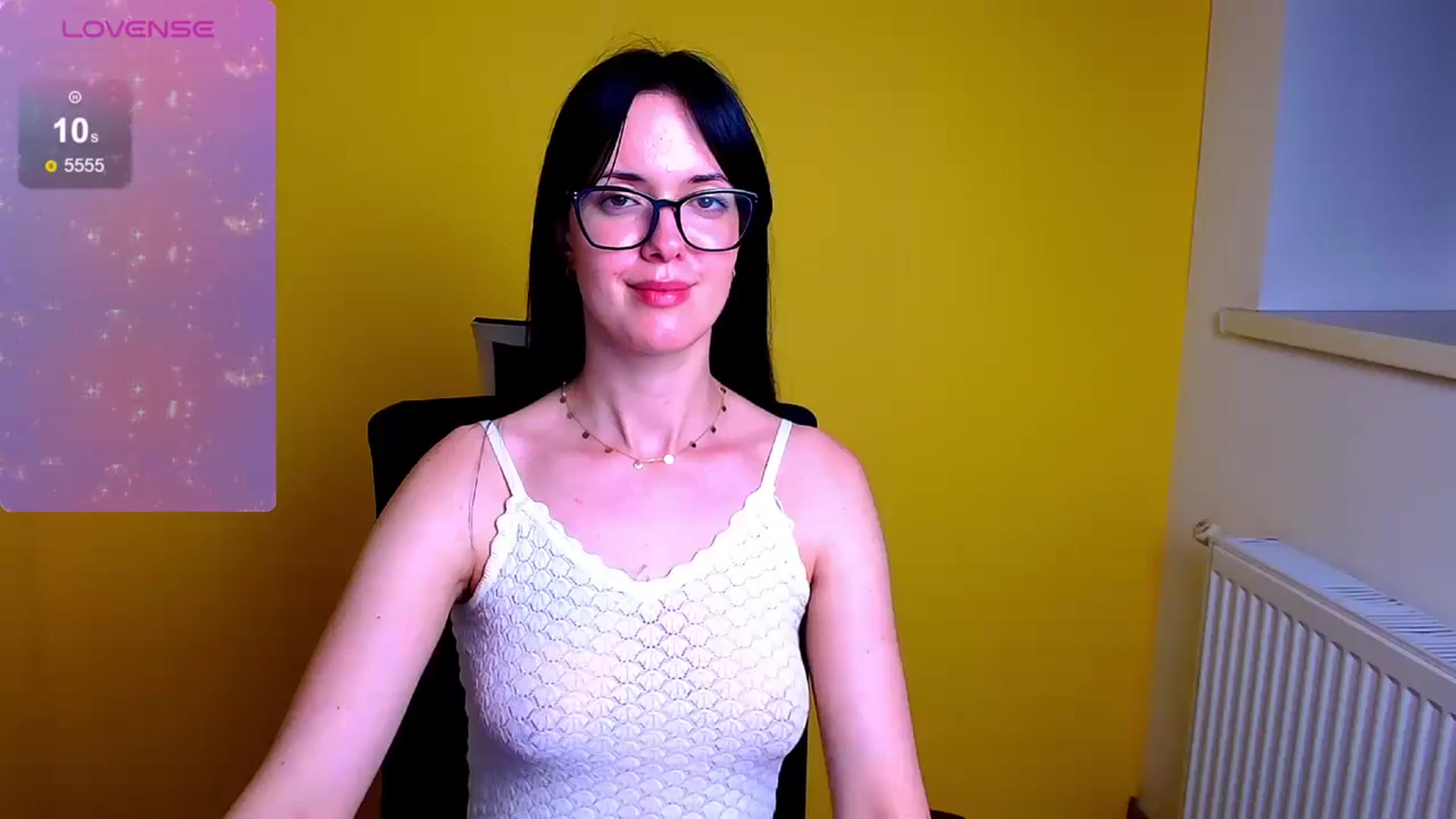 Gallery image thumbnail from Black_Red's myfreecams stream on, 06/08/2024, 13:21 image 13 of 20