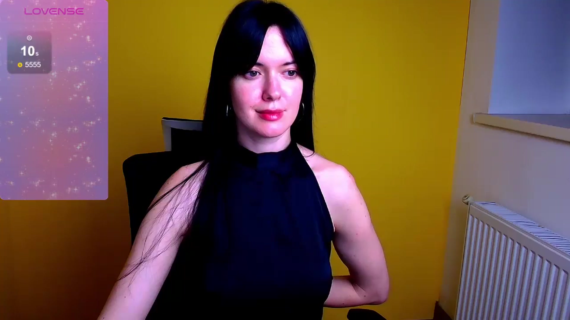 Gallery image thumbnail from Black_Red's myfreecams stream on, 06/13/2024, 13:38 image 17 of 20
