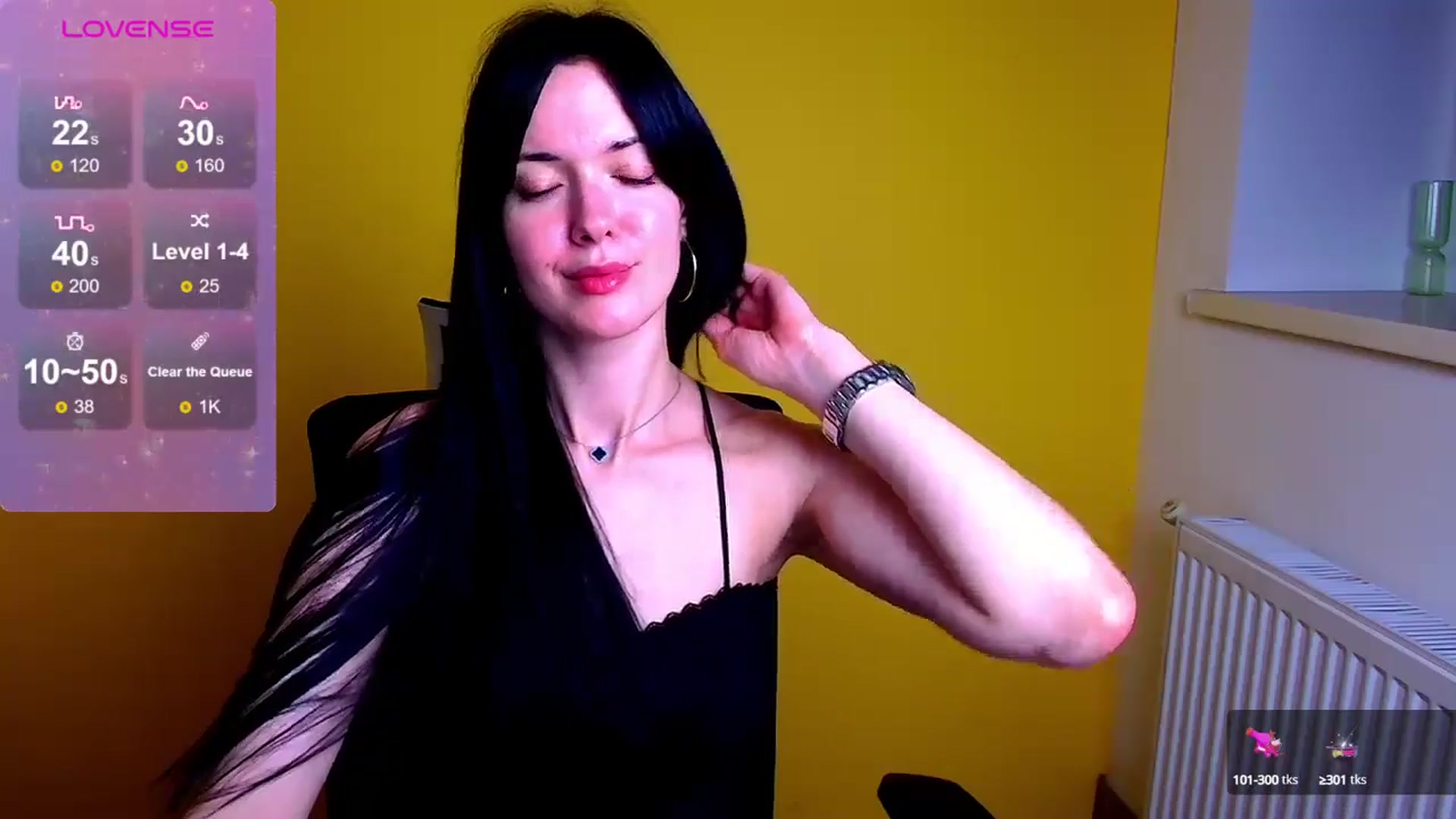 Gallery image thumbnail from Black_Red's myfreecams stream on, 06/21/2024, 12:57 image 12 of 20