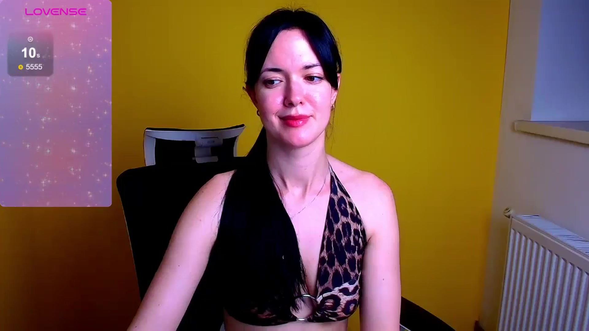 Gallery image thumbnail from Black_Red's myfreecams stream on, 06/23/2024, 10:13 image 8 of 20