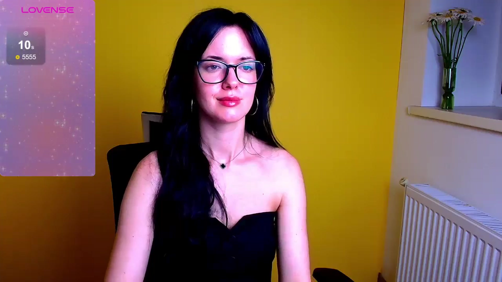 Gallery image thumbnail from Black_Red's myfreecams stream on, 06/26/2024, 17:37 image 18 of 20