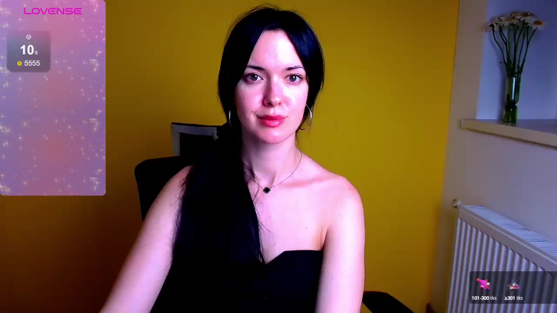 Gallery image thumbnail from Black_Red's myfreecams stream on, 06/27/2024, 13:11 image 13 of 20