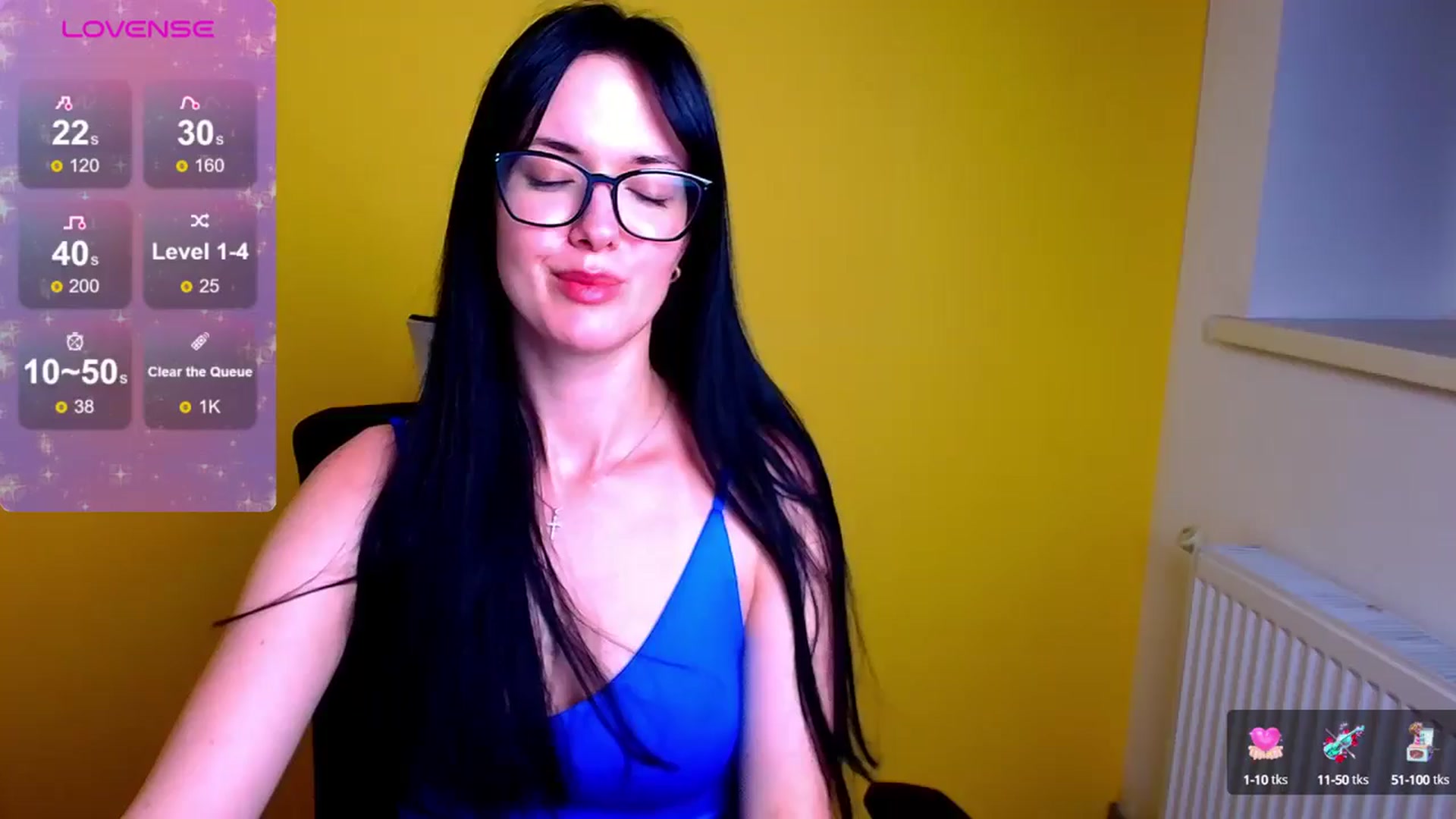 Gallery image thumbnail from Black_Red's myfreecams stream on, 07/07/2024, 10:14 image 17 of 20
