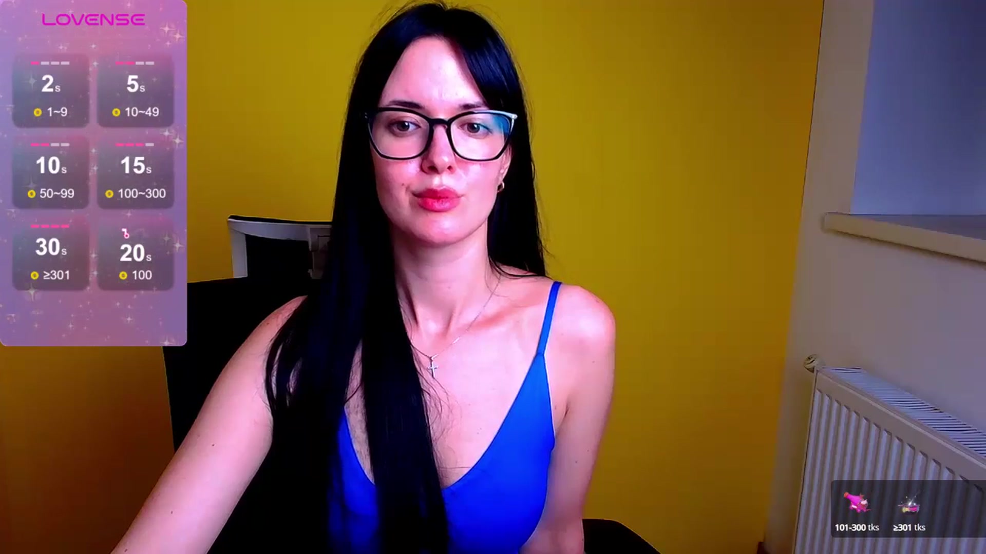 Gallery image thumbnail from Black_Red's myfreecams stream on, 07/07/2024, 10:14 image 7 of 20
