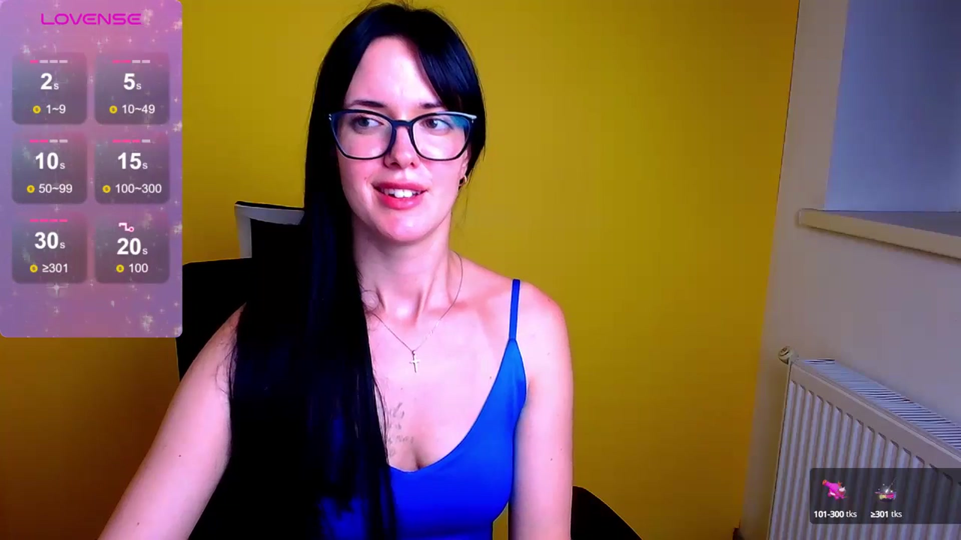 Gallery image thumbnail from Black_Red's myfreecams stream on, 07/07/2024, 10:50 image 18 of 20