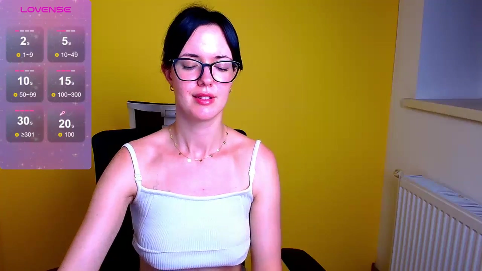 Gallery image thumbnail from Black_Red's myfreecams stream on, 07/14/2024, 10:56 image 10 of 20