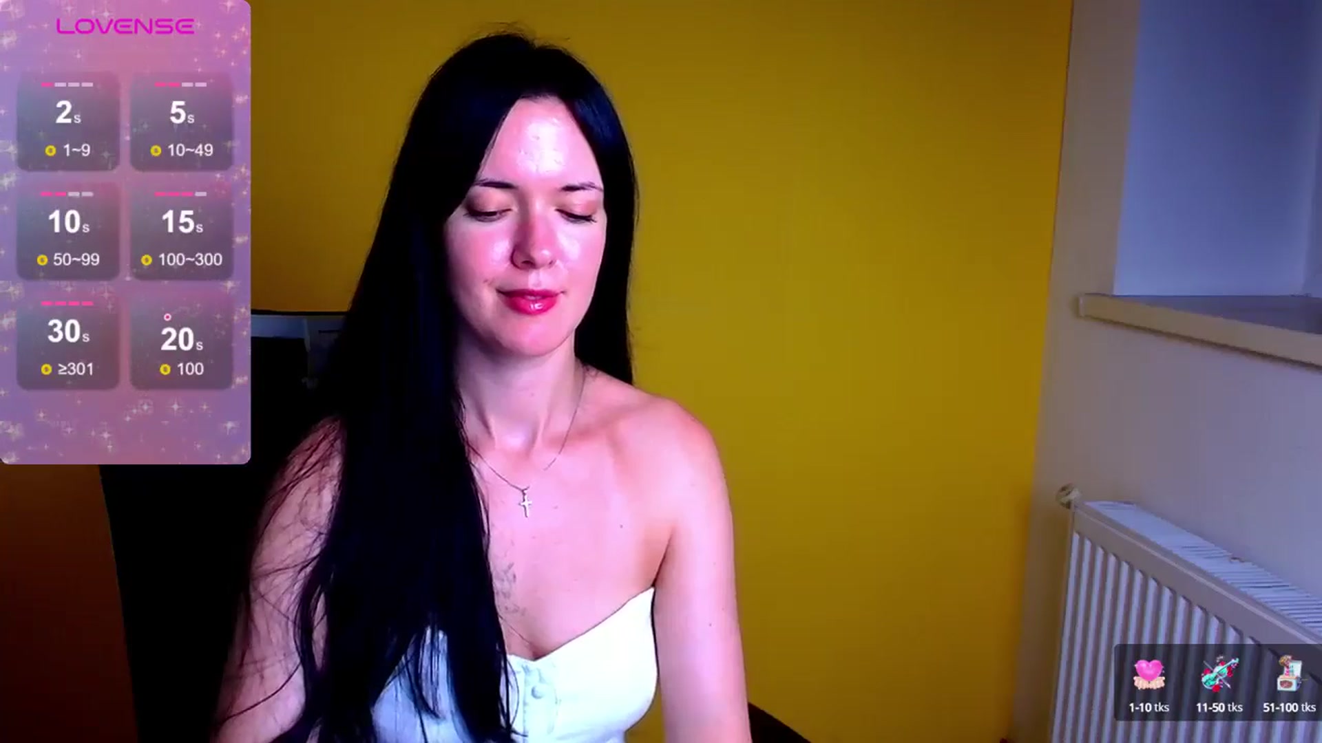 Gallery image thumbnail from Black_Red's myfreecams stream on, 07/18/2024, 13:04 image 5 of 20