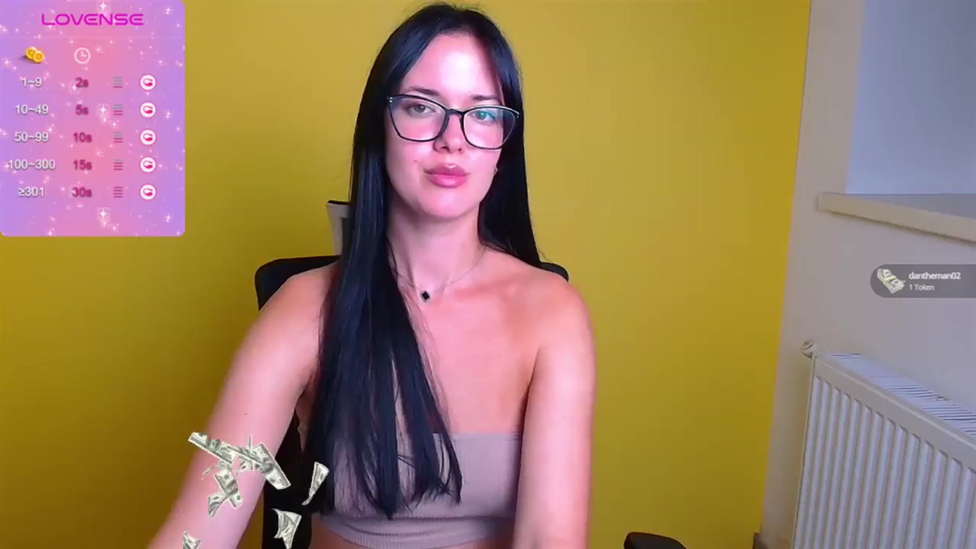 Gallery image thumbnail from Black_Red's myfreecams stream on, 08/13/2024, 14:24 image 10 of 20