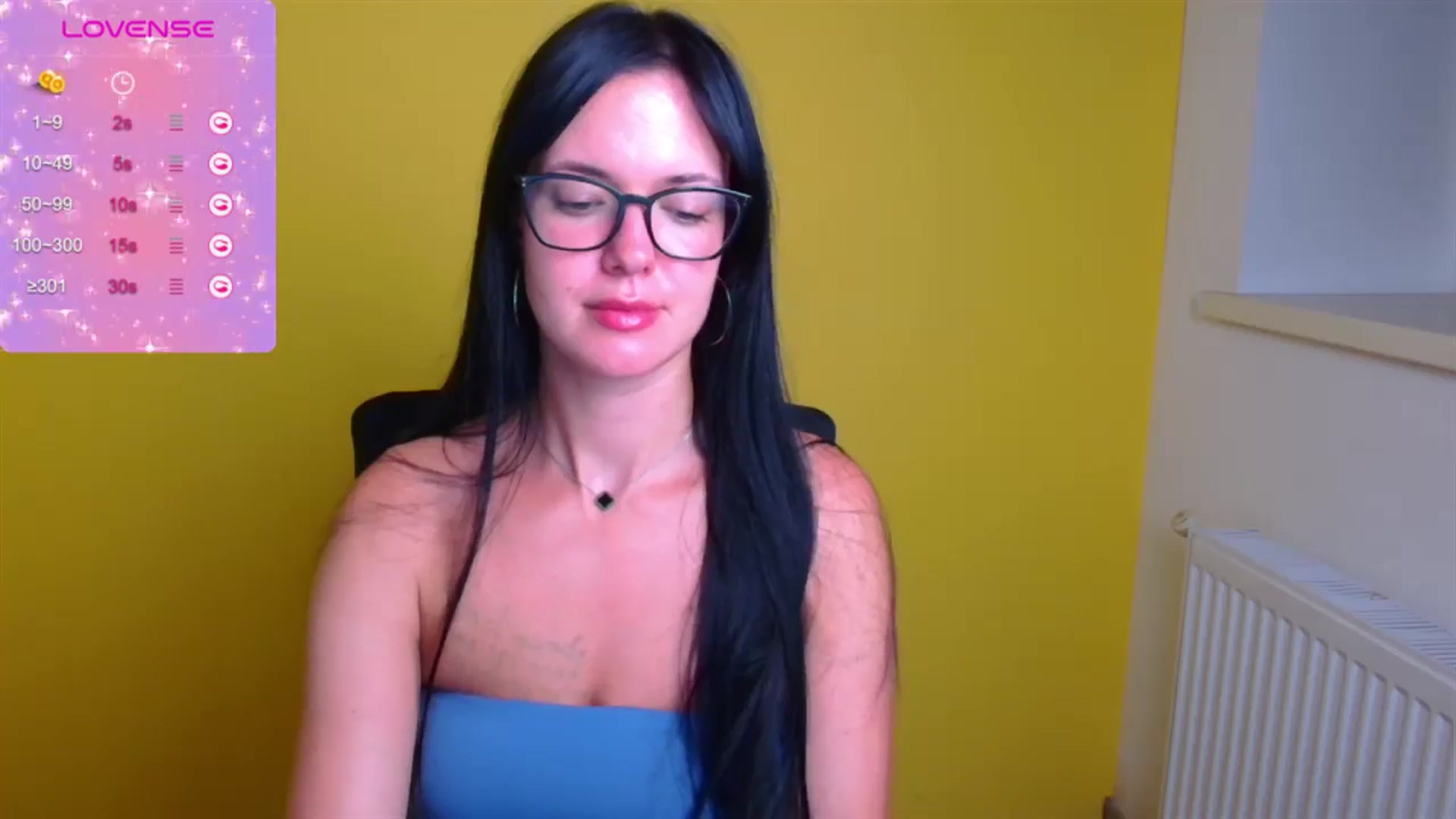 Gallery image thumbnail from Black_Red's myfreecams stream on, 08/14/2024, 22:35 image 17 of 20