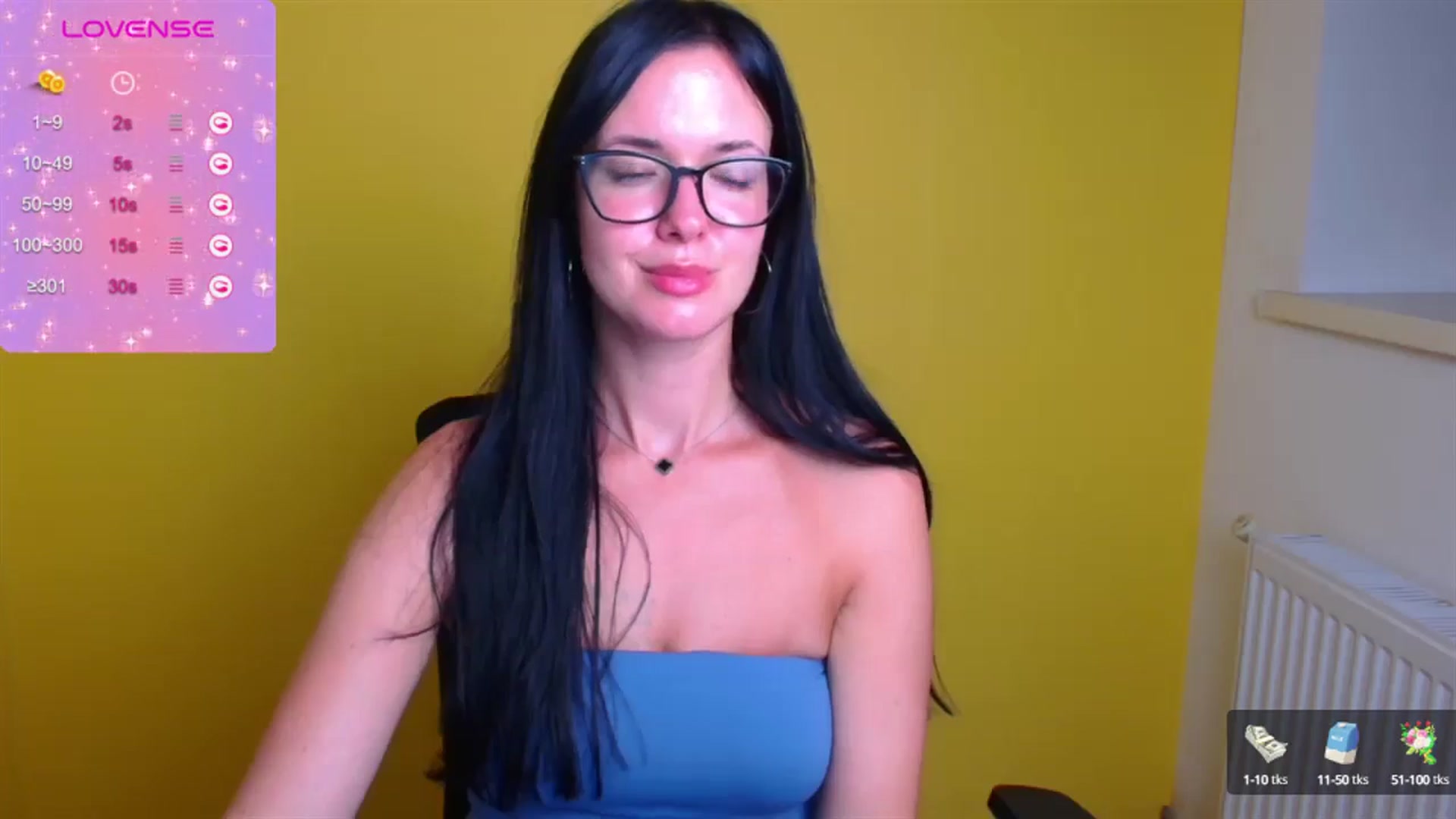 Gallery image thumbnail from Black_Red's myfreecams stream on, 08/14/2024, 22:35 image 7 of 20