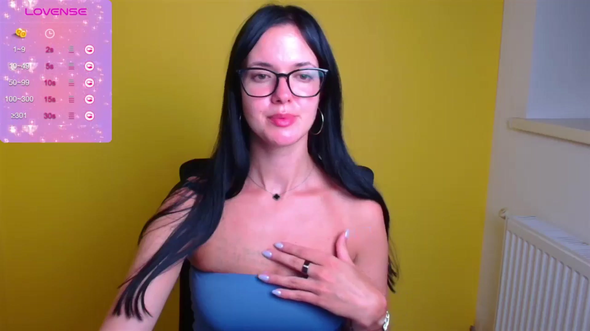 Gallery image thumbnail from Black_Red's myfreecams stream on, 08/14/2024, 22:35 image 3 of 20