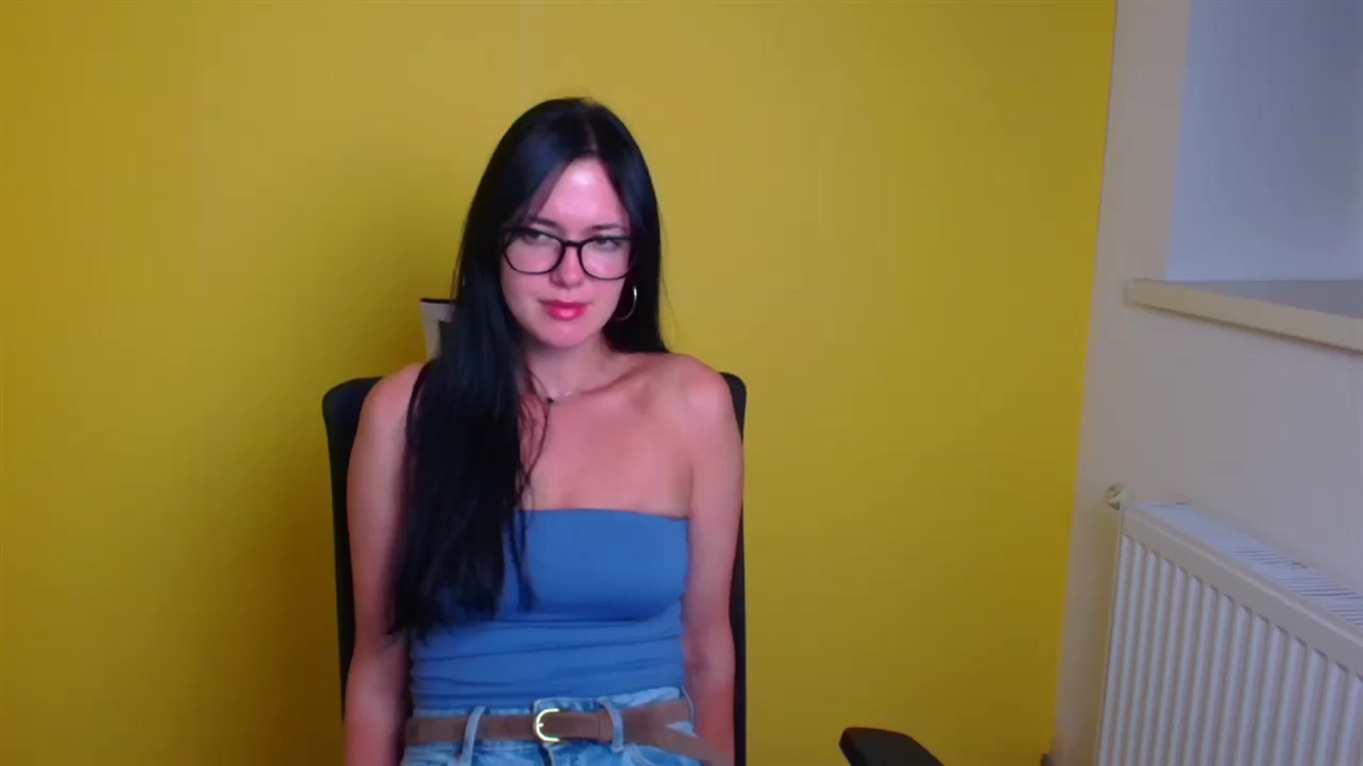 Gallery image thumbnail from Black_Red's myfreecams stream on, 08/15/2024, 24:49 image 18 of 20