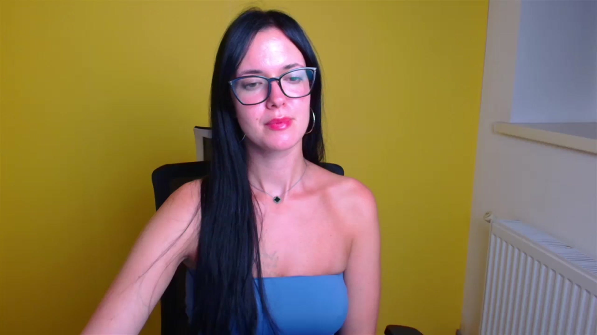 Gallery image thumbnail from Black_Red's myfreecams stream on, 08/15/2024, 24:49 image 5 of 20