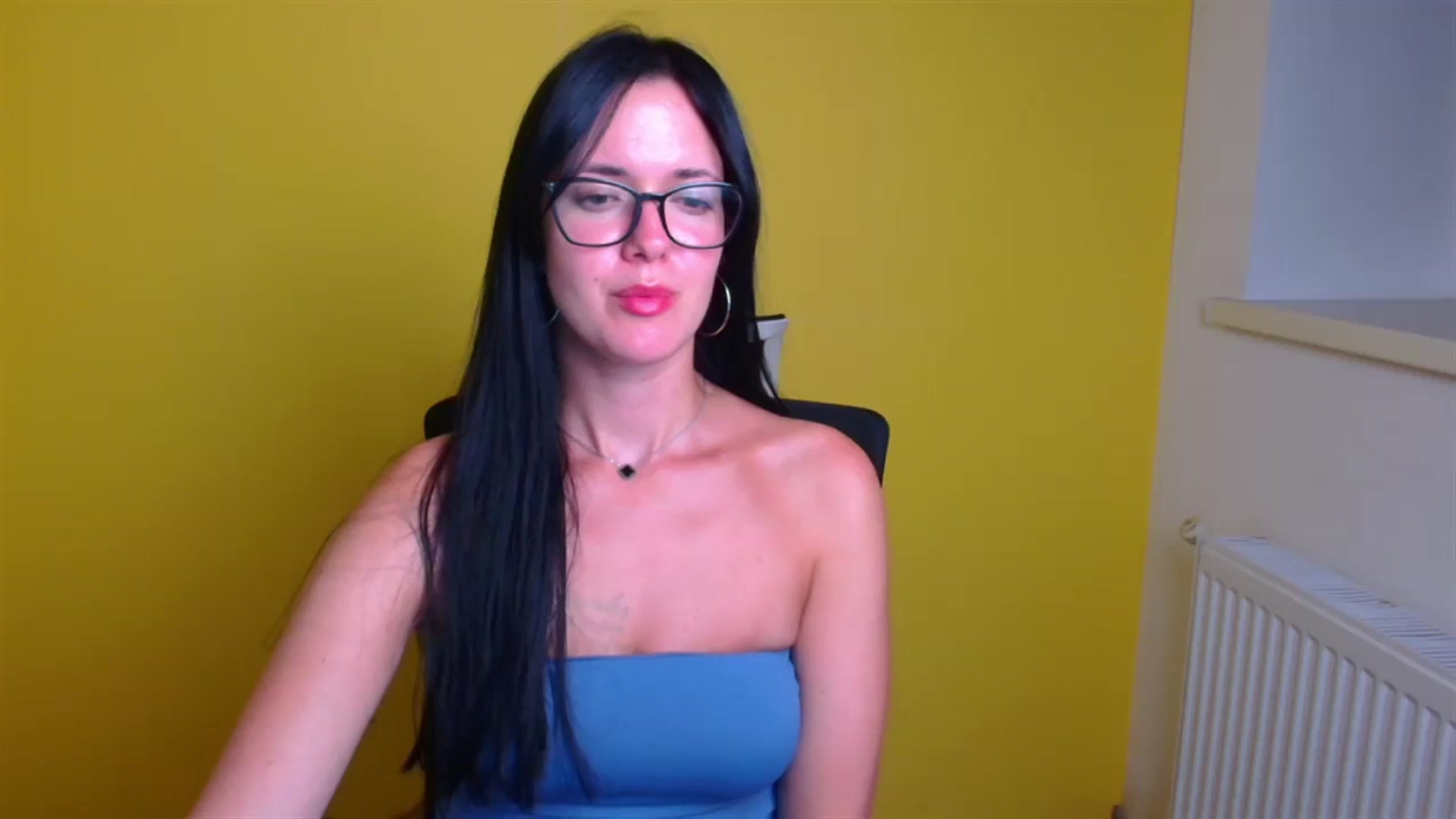 Gallery image thumbnail from Black_Red's myfreecams stream on, 08/15/2024, 24:49 image 14 of 20