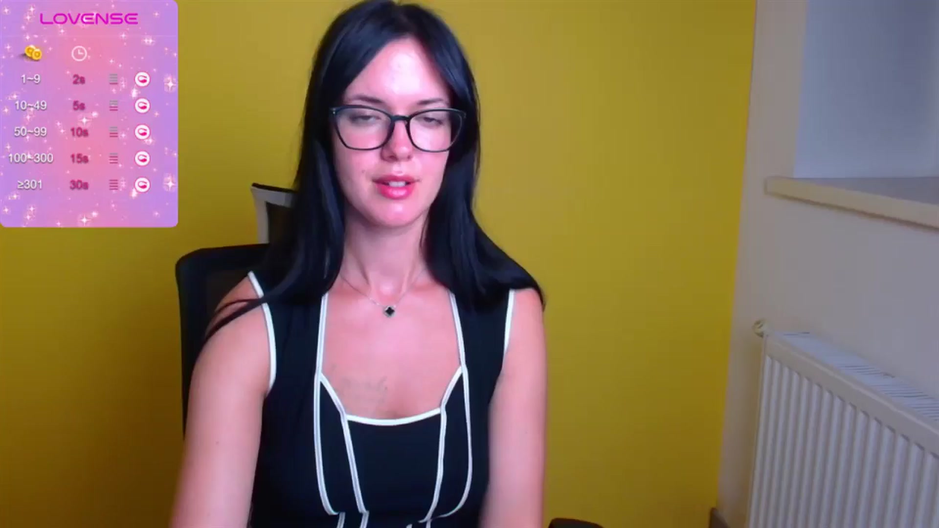 Gallery image thumbnail from Black_Red's myfreecams stream on, 08/15/2024, 16:03 image 14 of 20