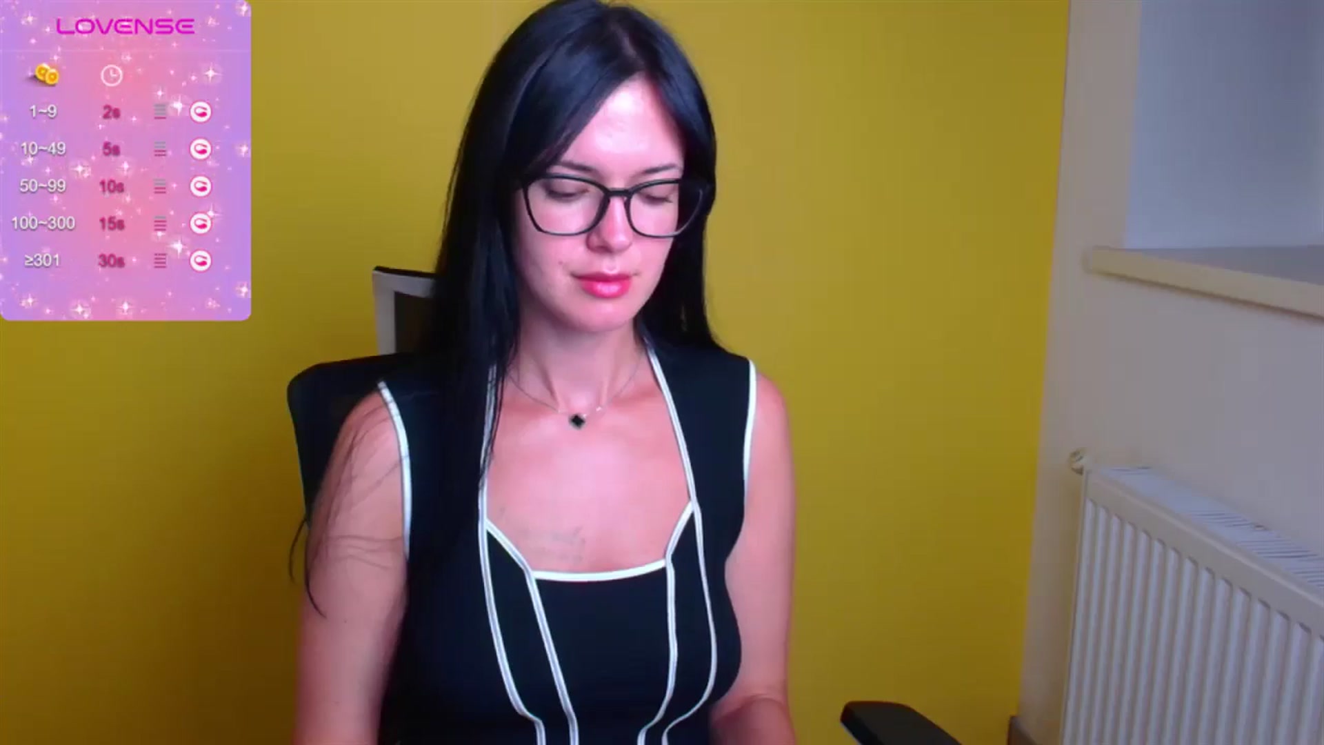 Gallery image thumbnail from Black_Red's myfreecams stream on, 08/15/2024, 16:03 image 7 of 20