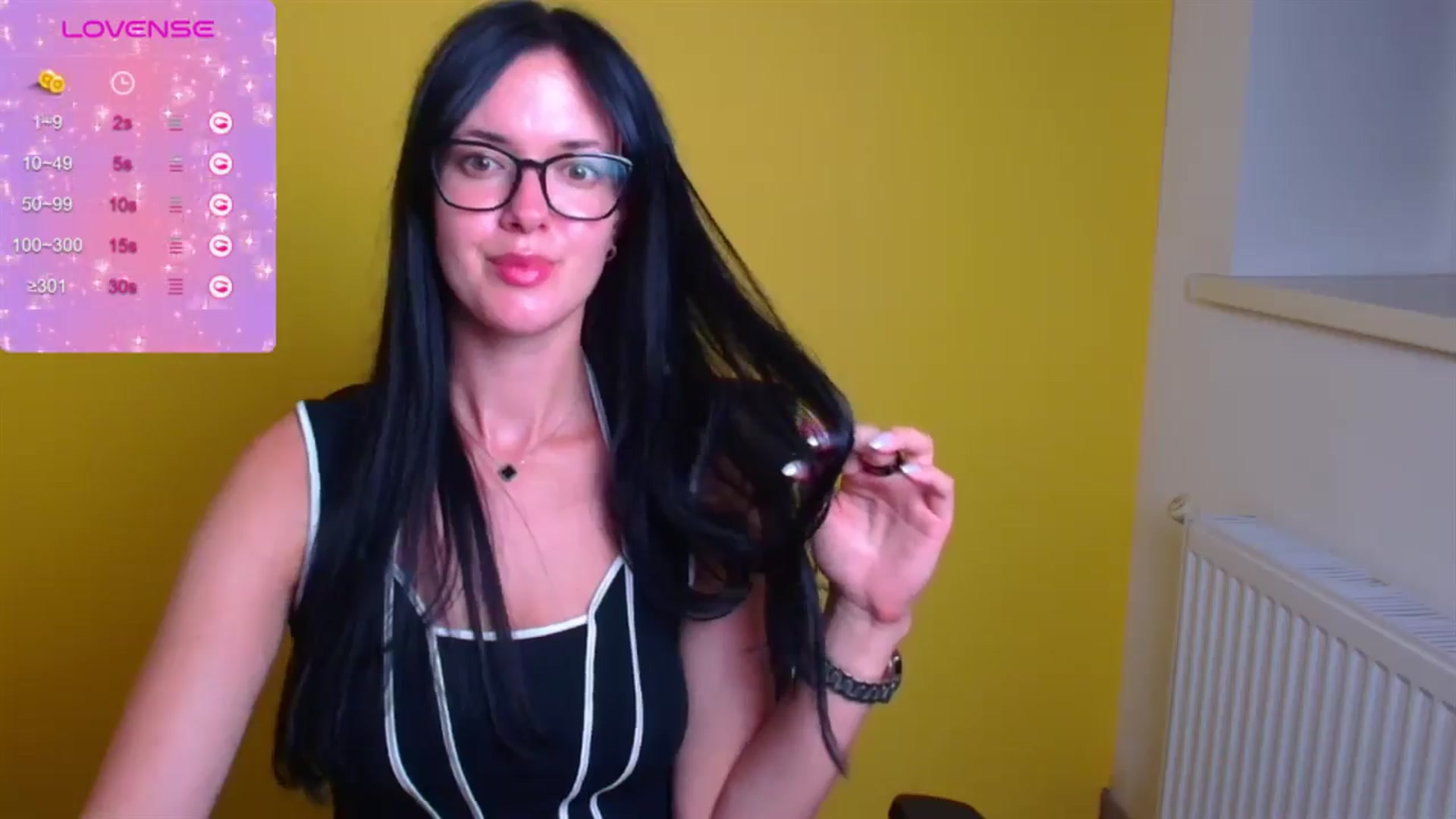 Gallery image thumbnail from Black_Red's myfreecams stream on, 08/15/2024, 16:03 image 16 of 20