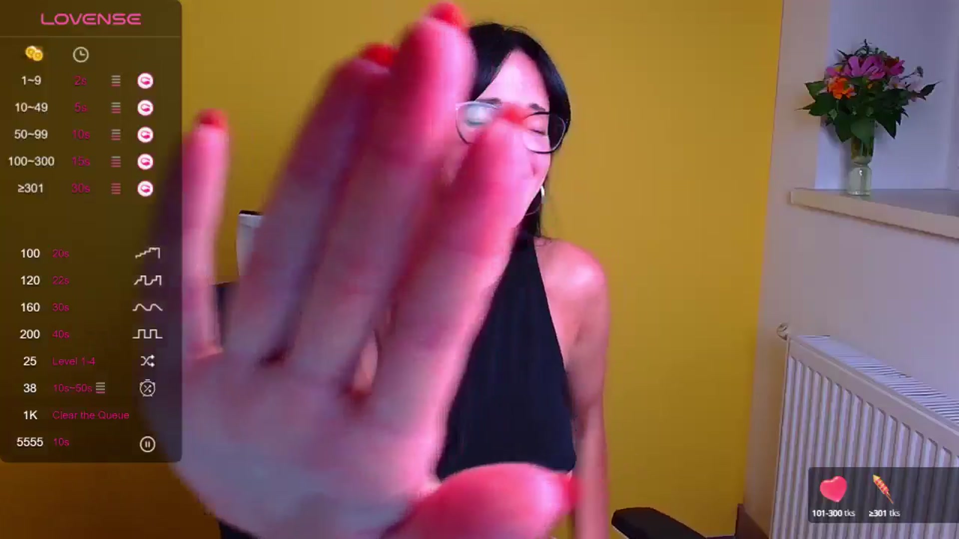 Gallery image thumbnail from Black_Red's myfreecams stream on, 08/25/2024, 08:04 image 12 of 20