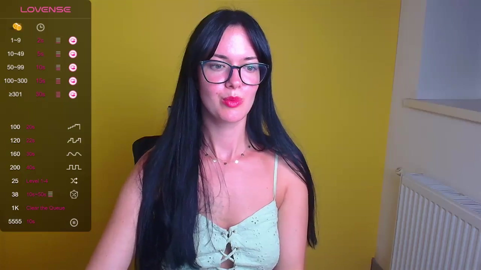 Gallery image thumbnail from Black_Red's myfreecams stream on, 08/28/2024, 19:12 image 11 of 20