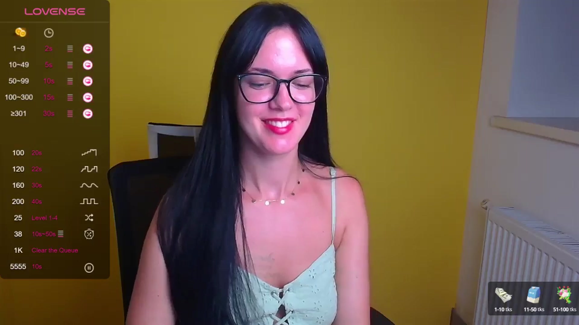Gallery image thumbnail from Black_Red's myfreecams stream on, 08/28/2024, 19:12 image 3 of 20