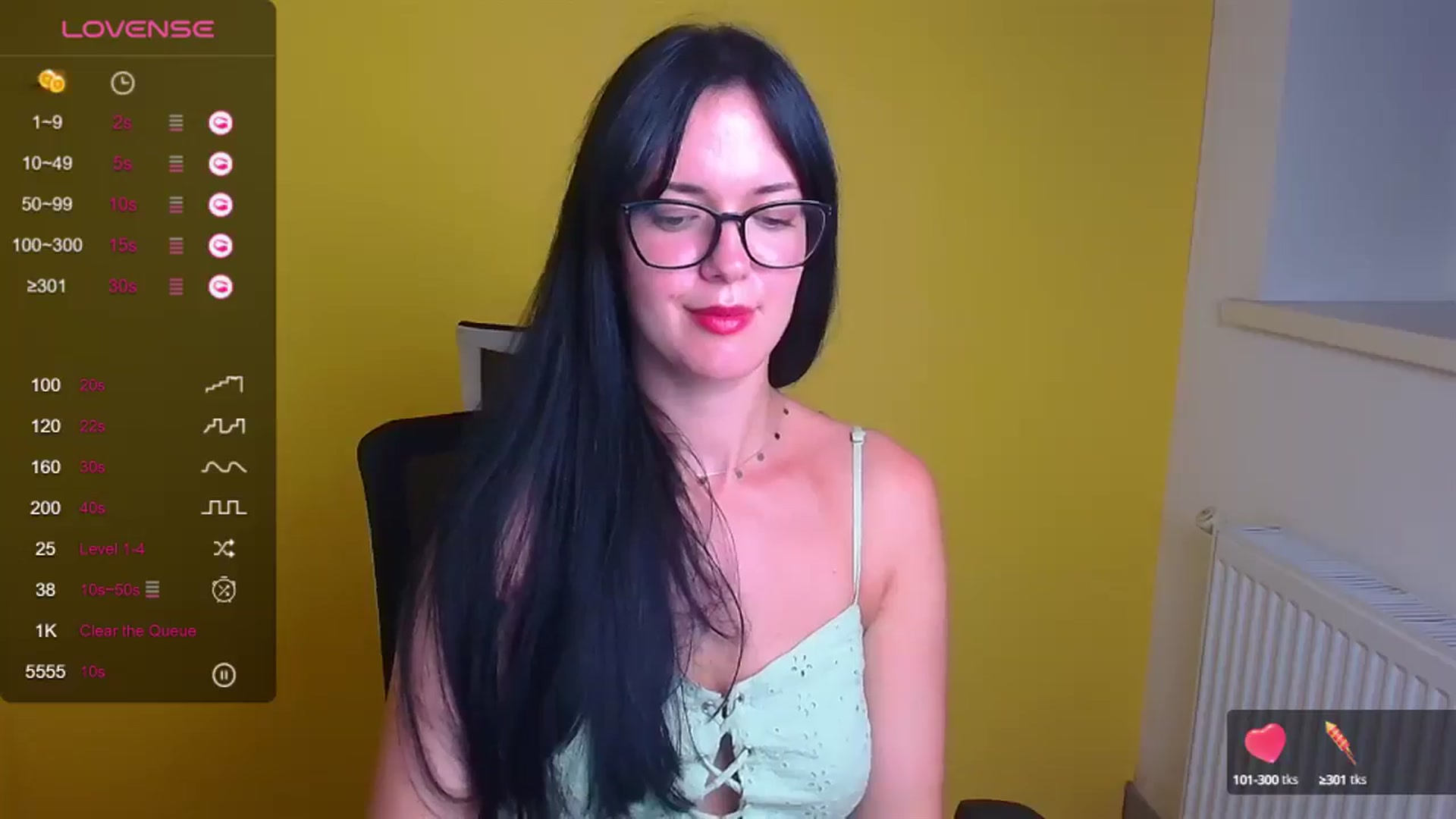 Gallery image thumbnail from Black_Red's myfreecams stream on, 08/28/2024, 19:12 image 10 of 20