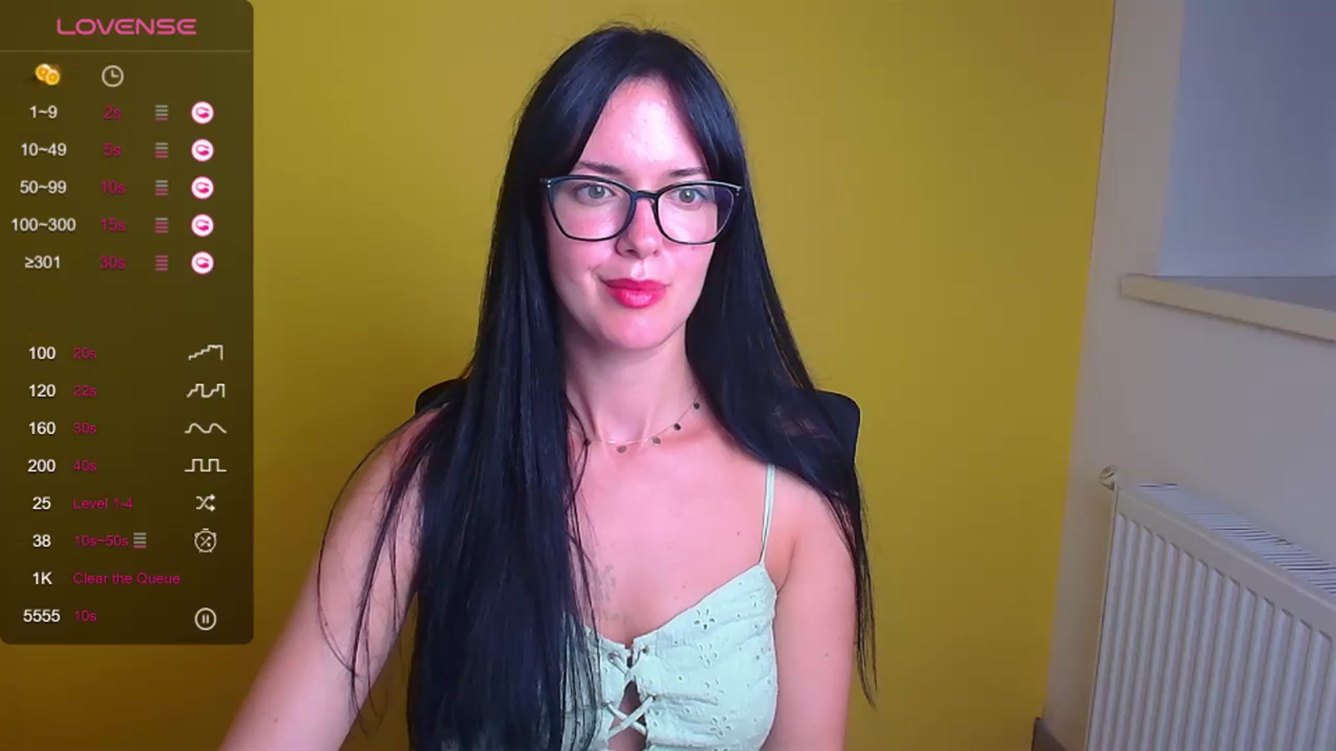 Gallery image thumbnail from Black_Red's myfreecams stream on, 08/28/2024, 19:12 image 18 of 20
