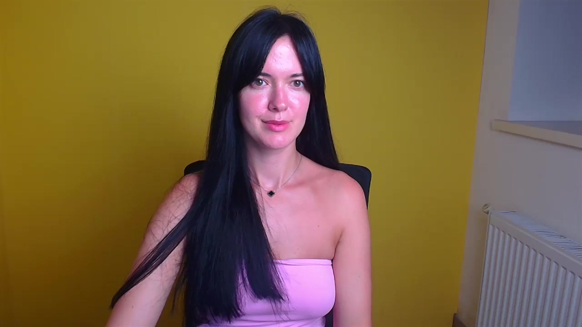 Gallery image thumbnail from Black_Red's myfreecams stream on, 08/29/2024, 12:44 image 10 of 20