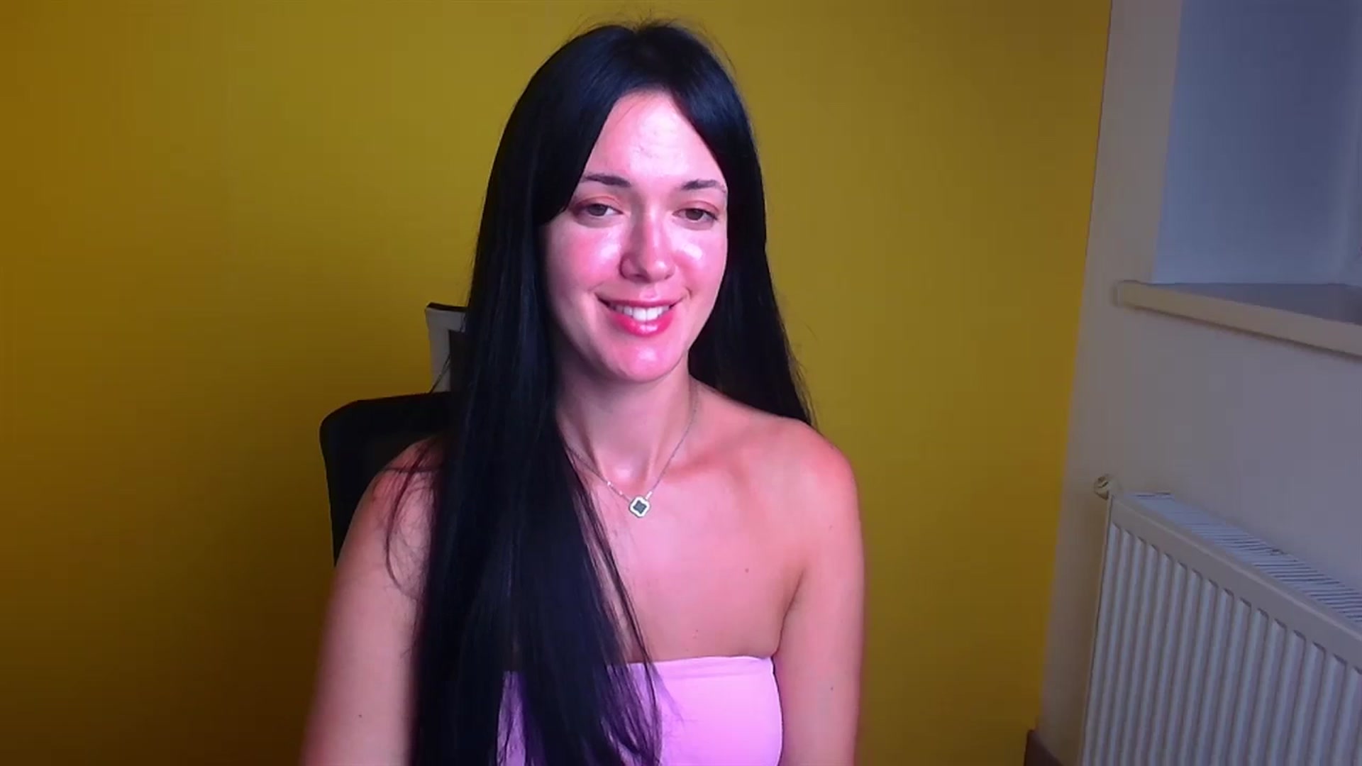 Gallery image thumbnail from Black_Red's myfreecams stream on, 08/29/2024, 14:41 image 10 of 20