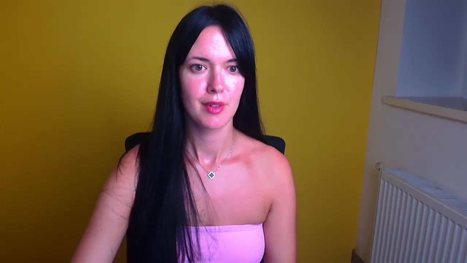 Gallery image thumbnail from Black_Red's myfreecams stream on, 08/29/2024, 14:41 image 4 of 20