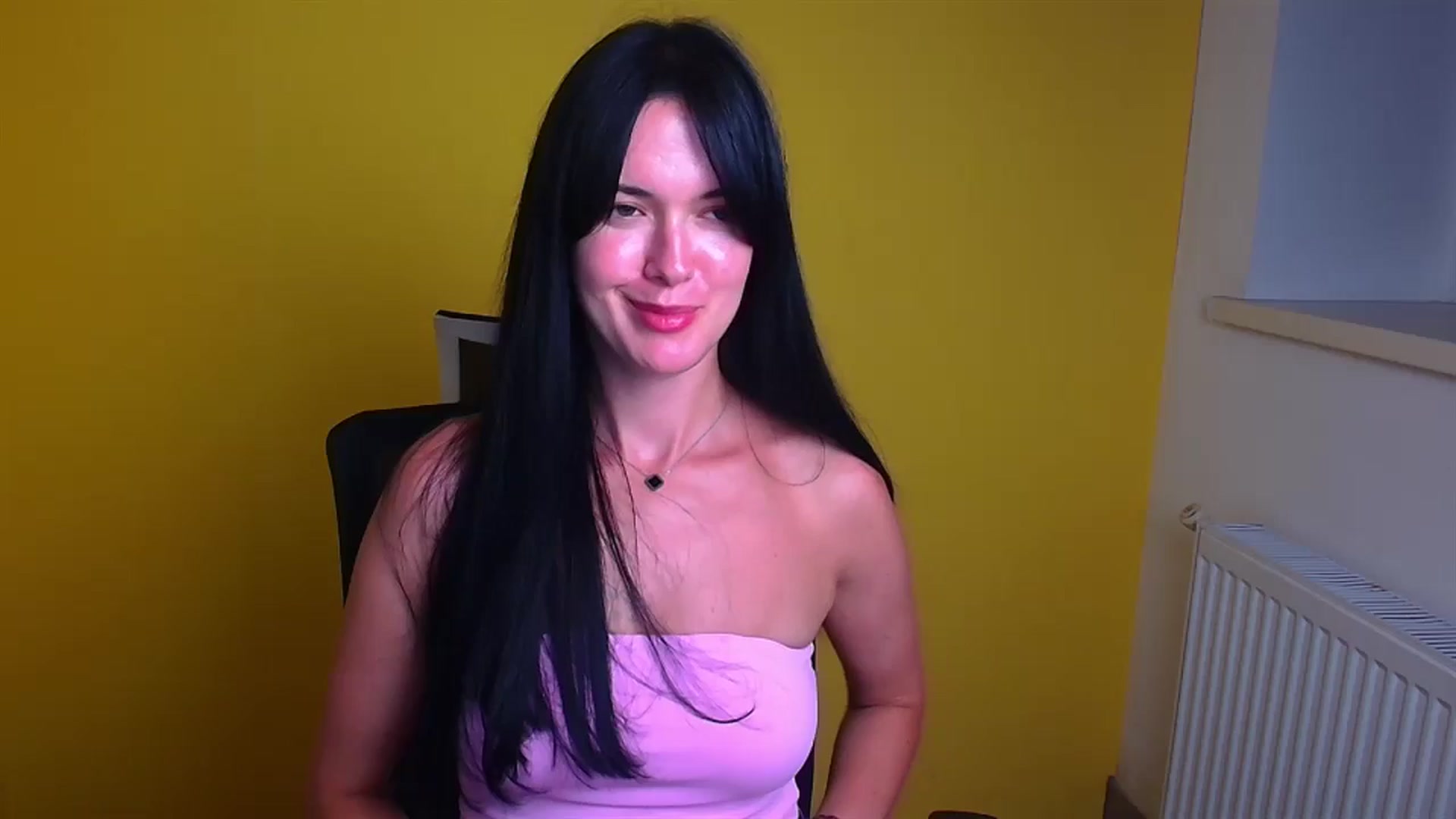 Gallery image thumbnail from Black_Red's myfreecams stream on, 08/29/2024, 14:41 image 15 of 20