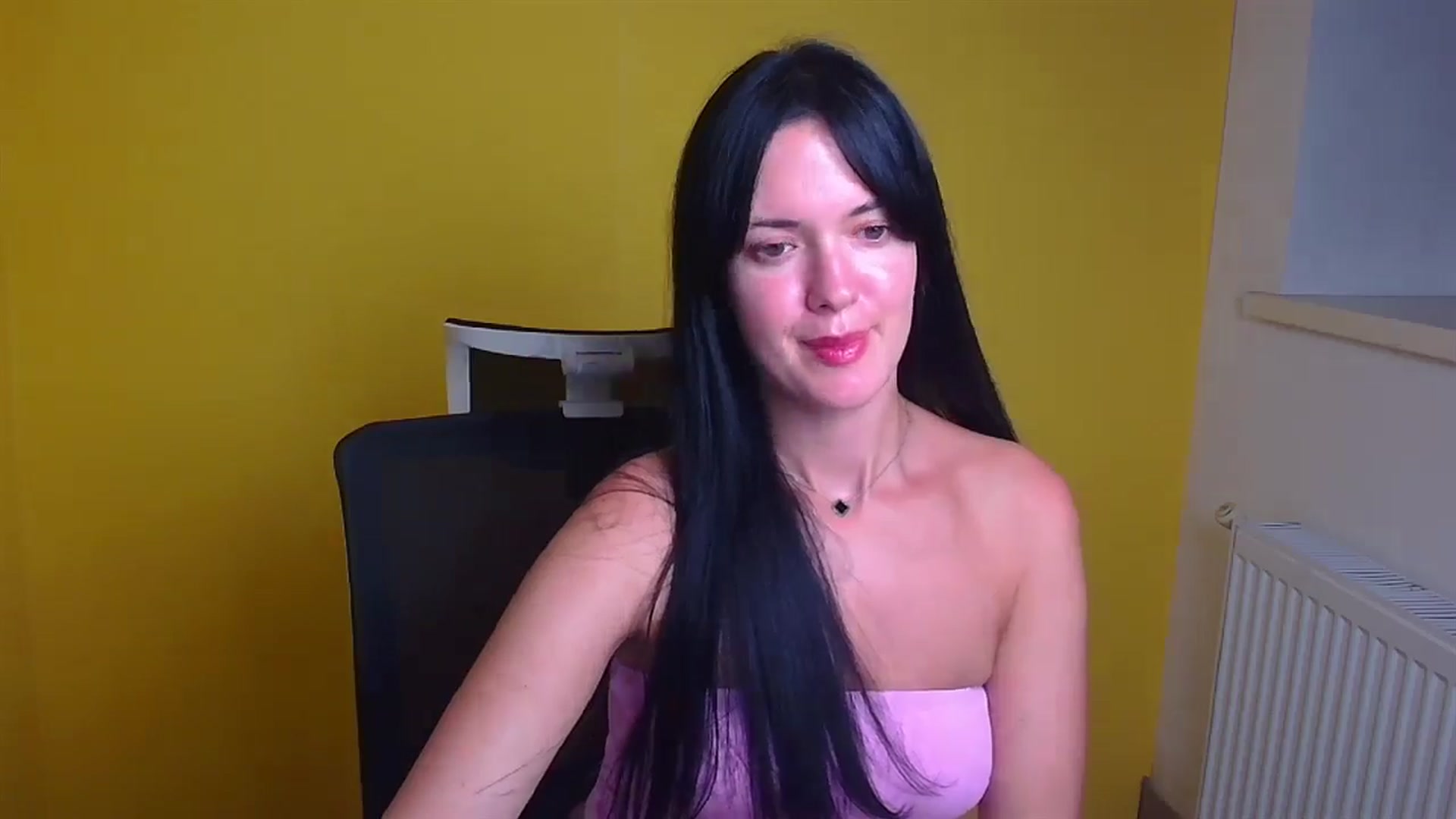 Gallery image thumbnail from Black_Red's myfreecams stream on, 08/29/2024, 15:19 image 3 of 20