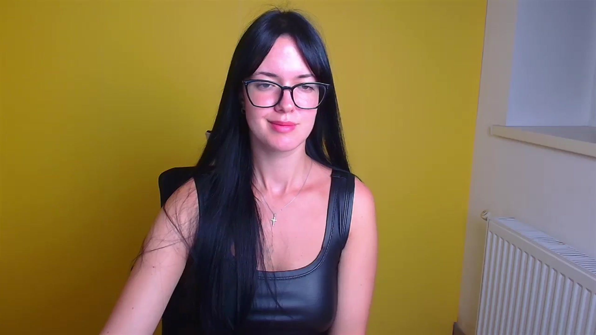 Gallery image thumbnail from Black_Red's myfreecams stream on, 09/07/2024, 07:16 image 3 of 20