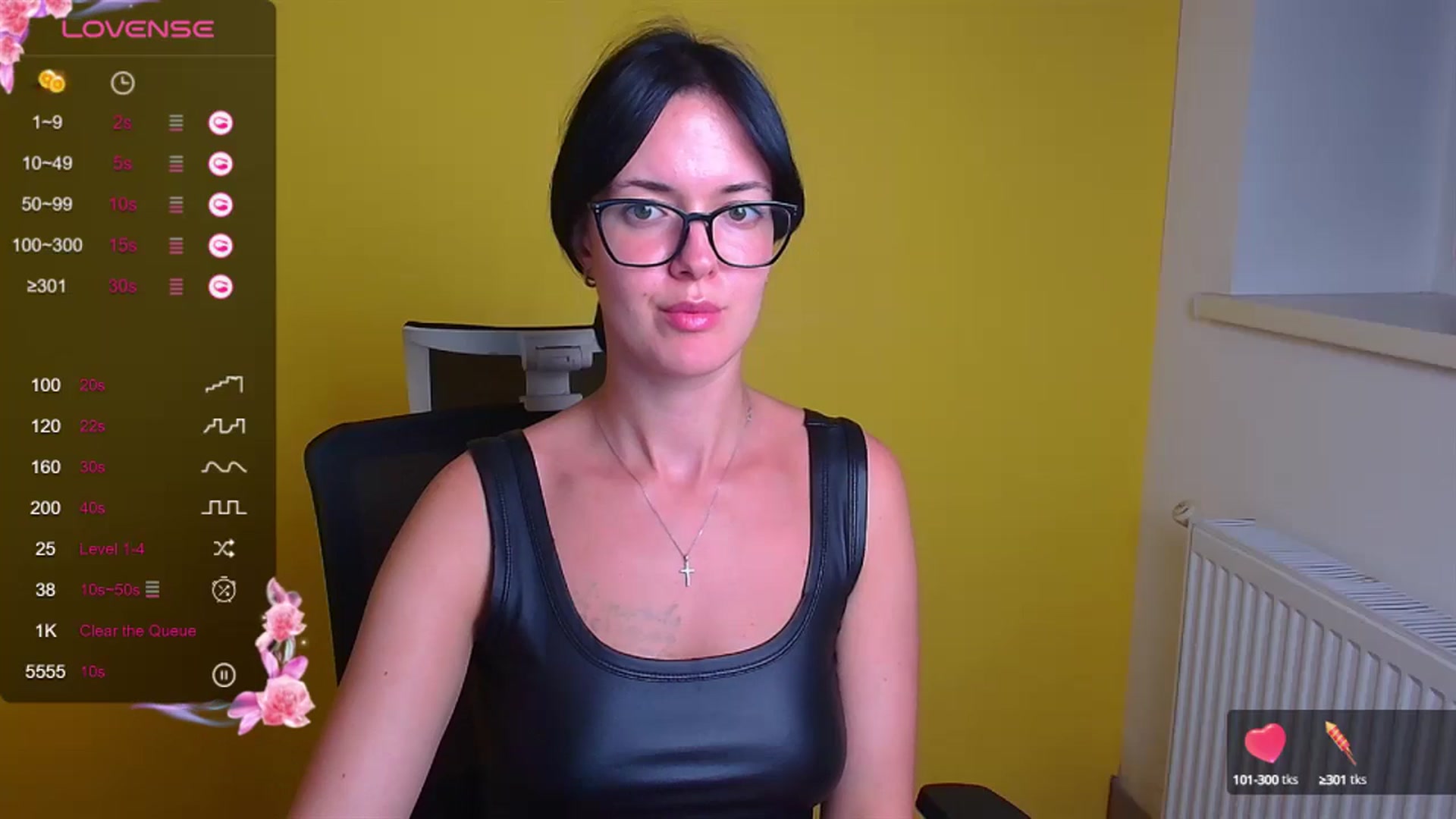 Gallery image thumbnail from Black_Red's myfreecams stream on, 09/07/2024, 11:34 image 20 of 20