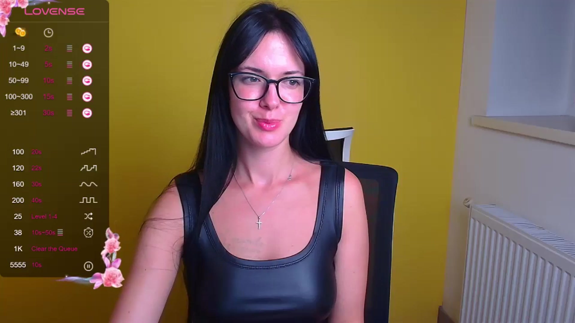 Gallery image thumbnail from Black_Red's myfreecams stream on, 09/07/2024, 11:34 image 4 of 20