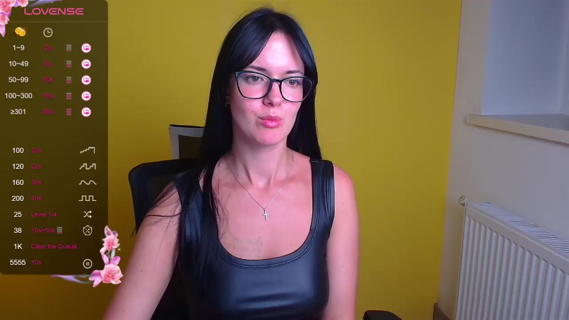 Gallery image thumbnail from Black_Red's myfreecams stream on, 09/07/2024, 11:34 image 12 of 20