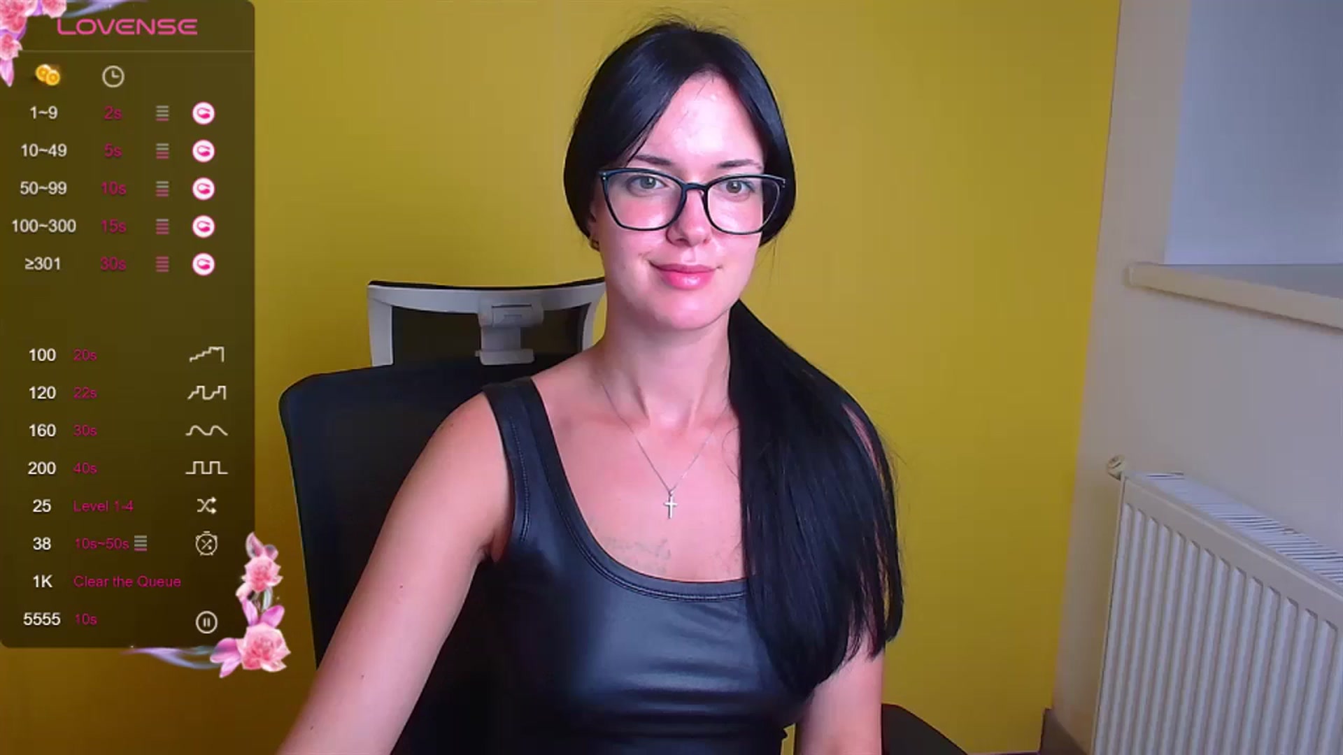 Gallery image thumbnail from Black_Red's myfreecams stream on, 09/07/2024, 12:47 image 8 of 20