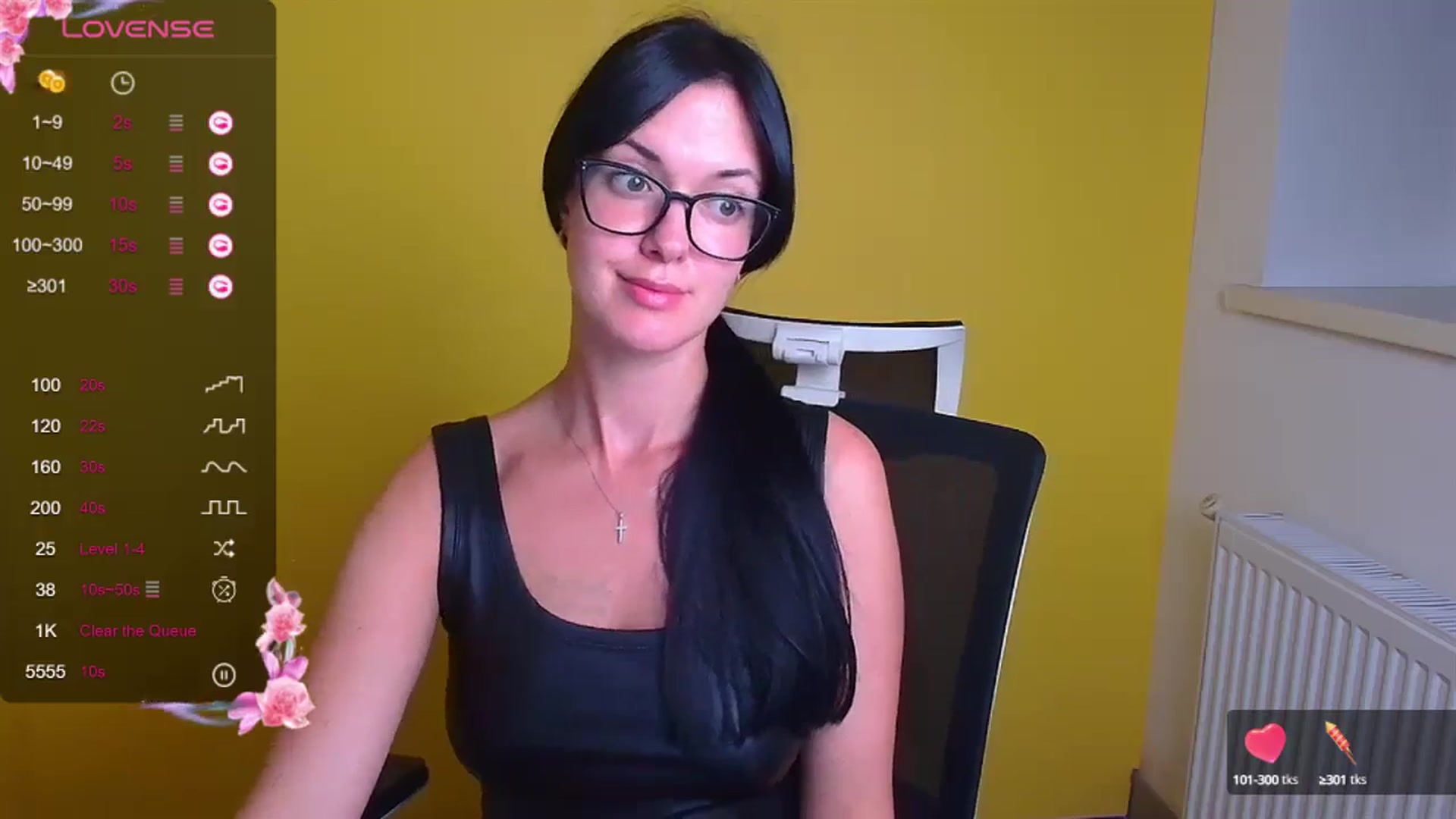 Gallery image thumbnail from Black_Red's myfreecams stream on, 09/07/2024, 12:47 image 14 of 20