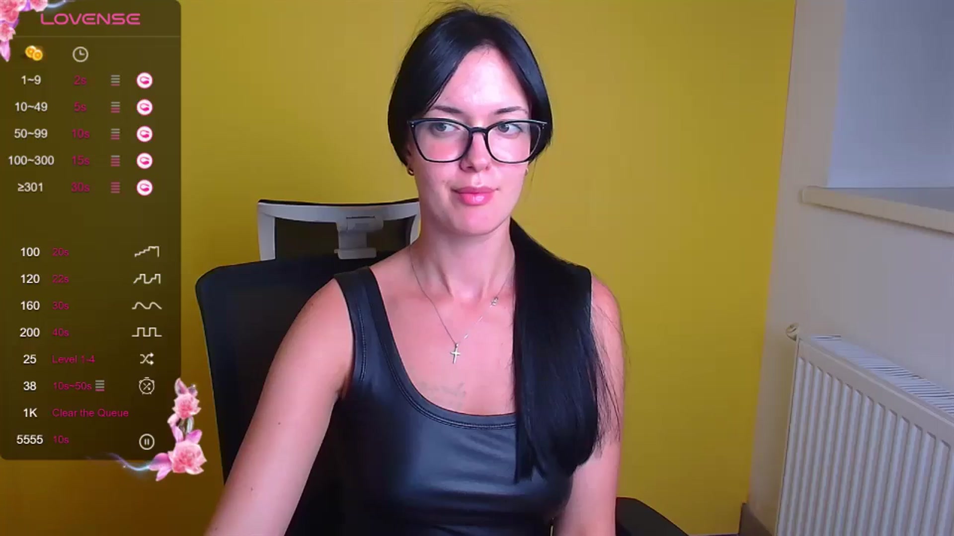 Gallery image thumbnail from Black_Red's myfreecams stream on, 09/07/2024, 12:47 image 3 of 20