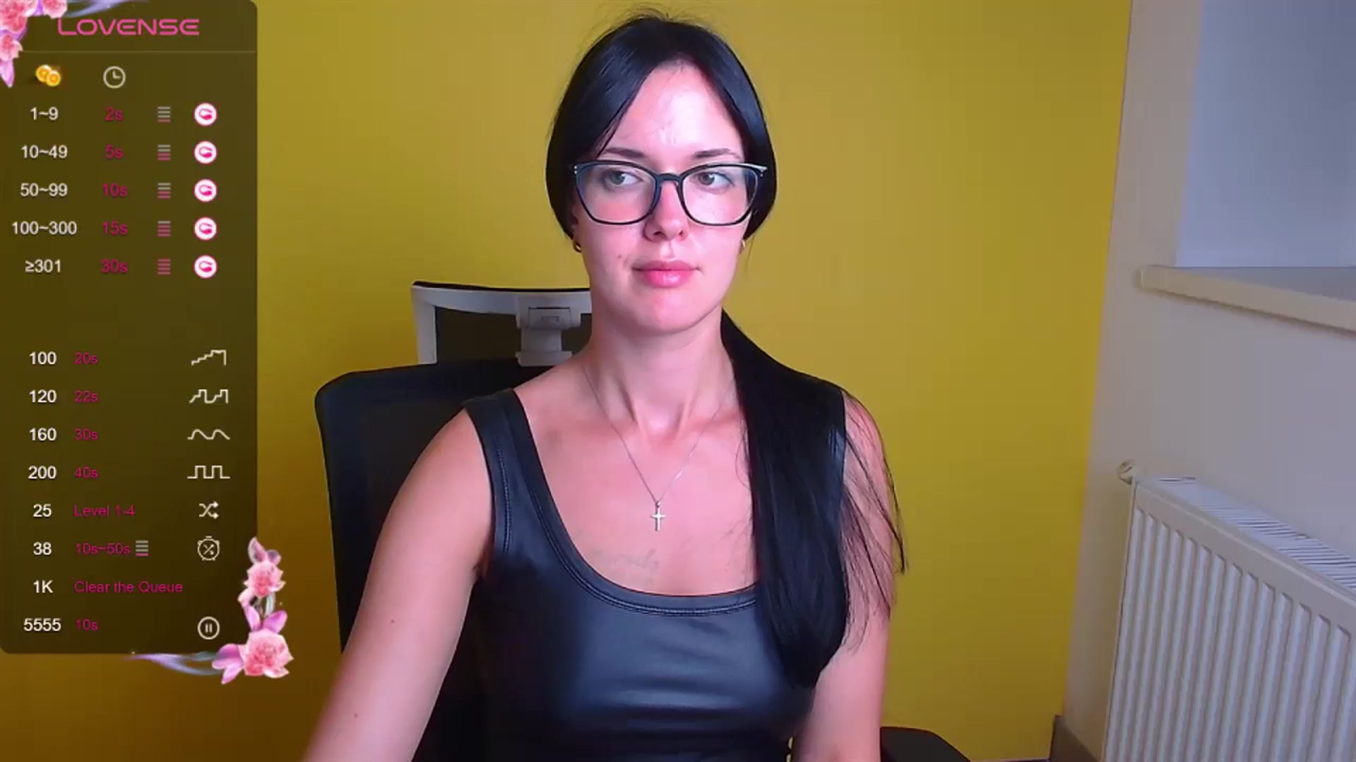 Gallery image thumbnail from Black_Red's myfreecams stream on, 09/07/2024, 12:47 image 6 of 20