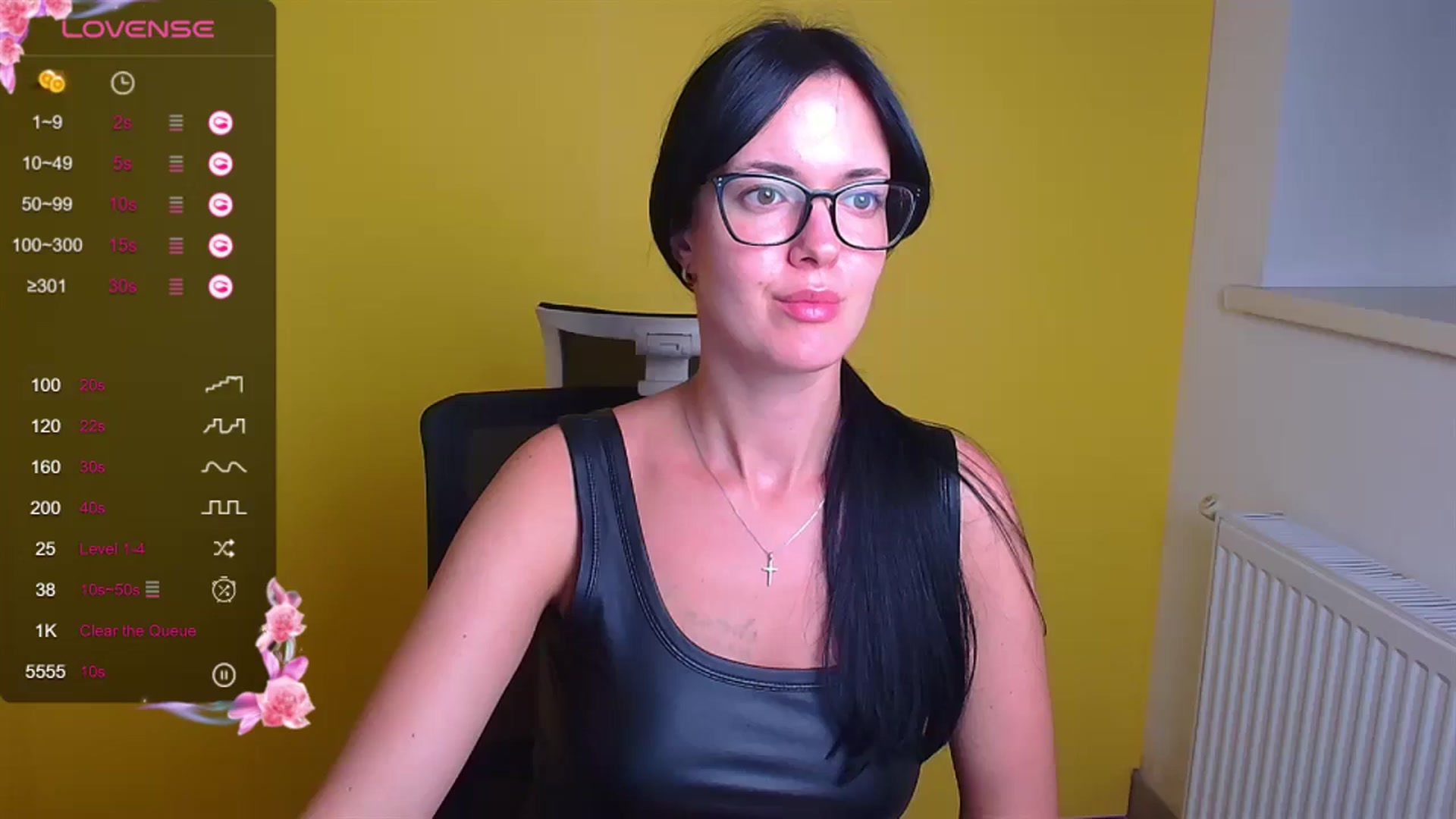 Gallery image thumbnail from Black_Red's myfreecams stream on, 09/07/2024, 12:47 image 10 of 20
