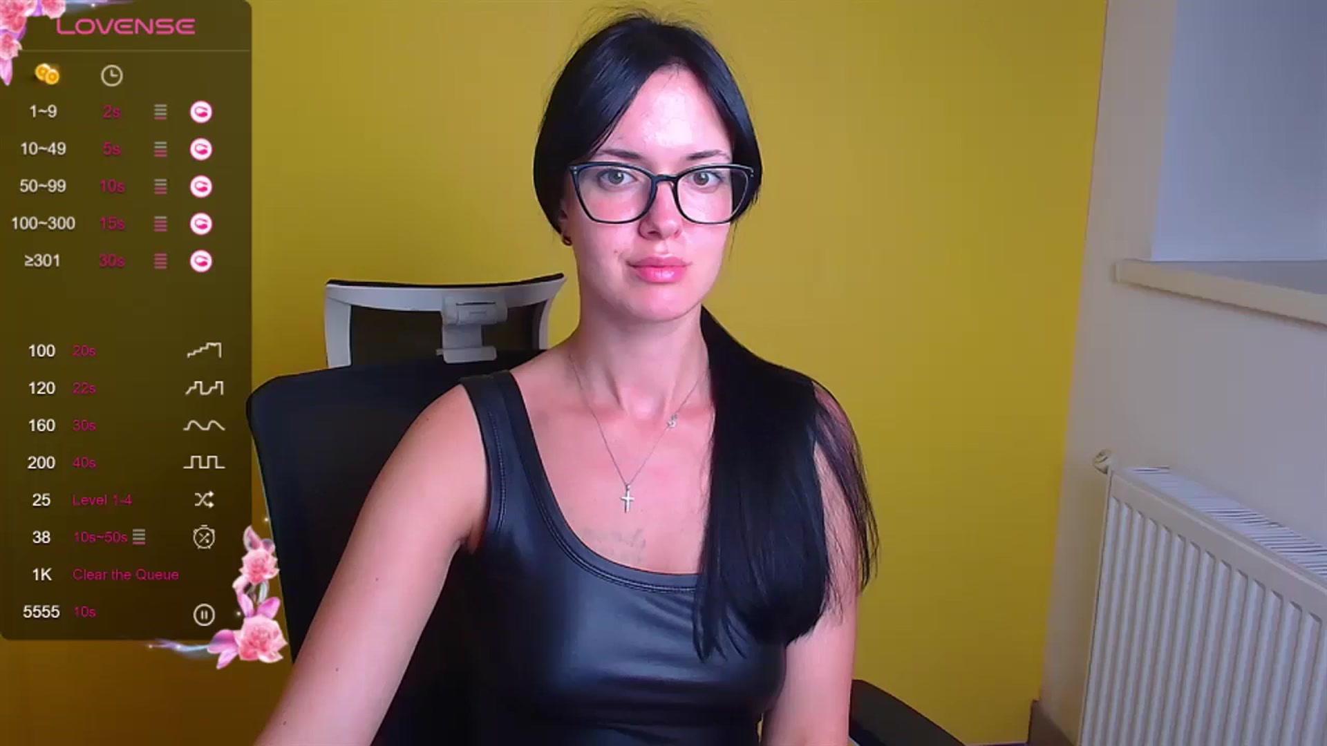 Gallery image thumbnail from Black_Red's myfreecams stream on, 09/07/2024, 12:47 image 1 of 20